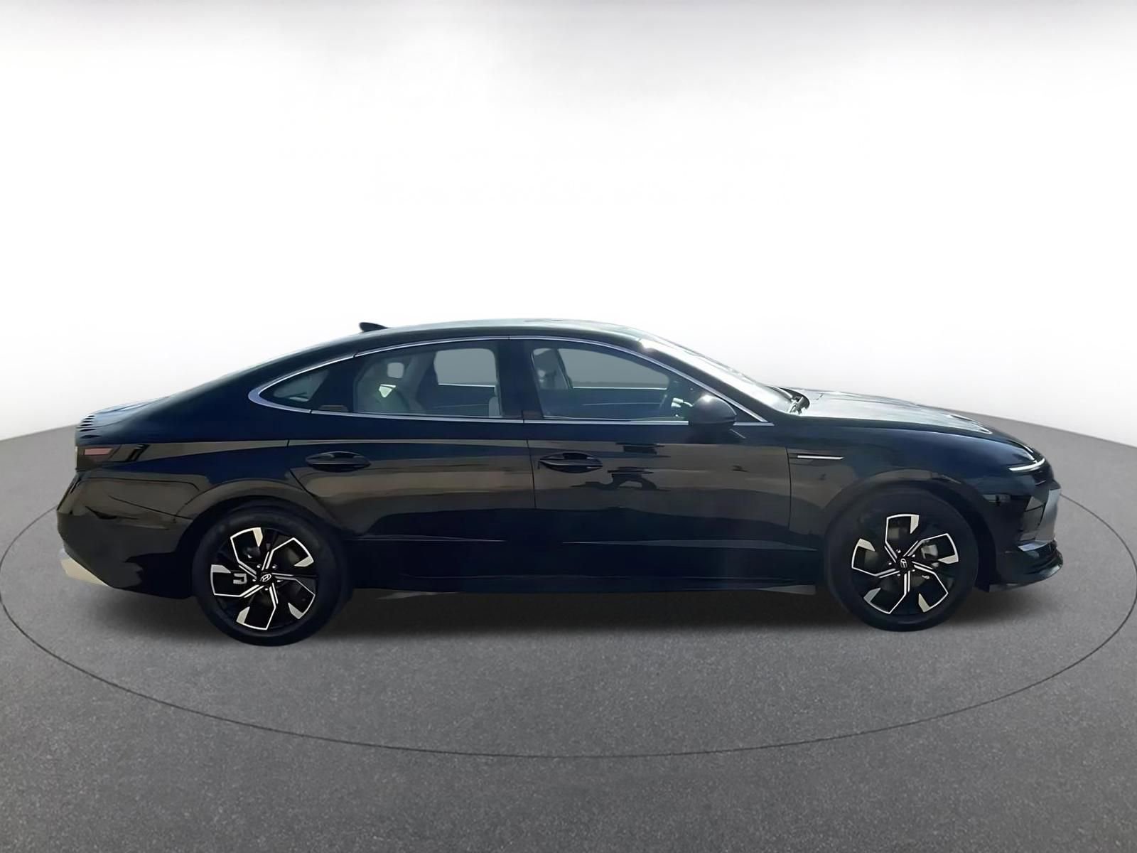 Thumbnail: 2025 Hyundai Sonata - 16