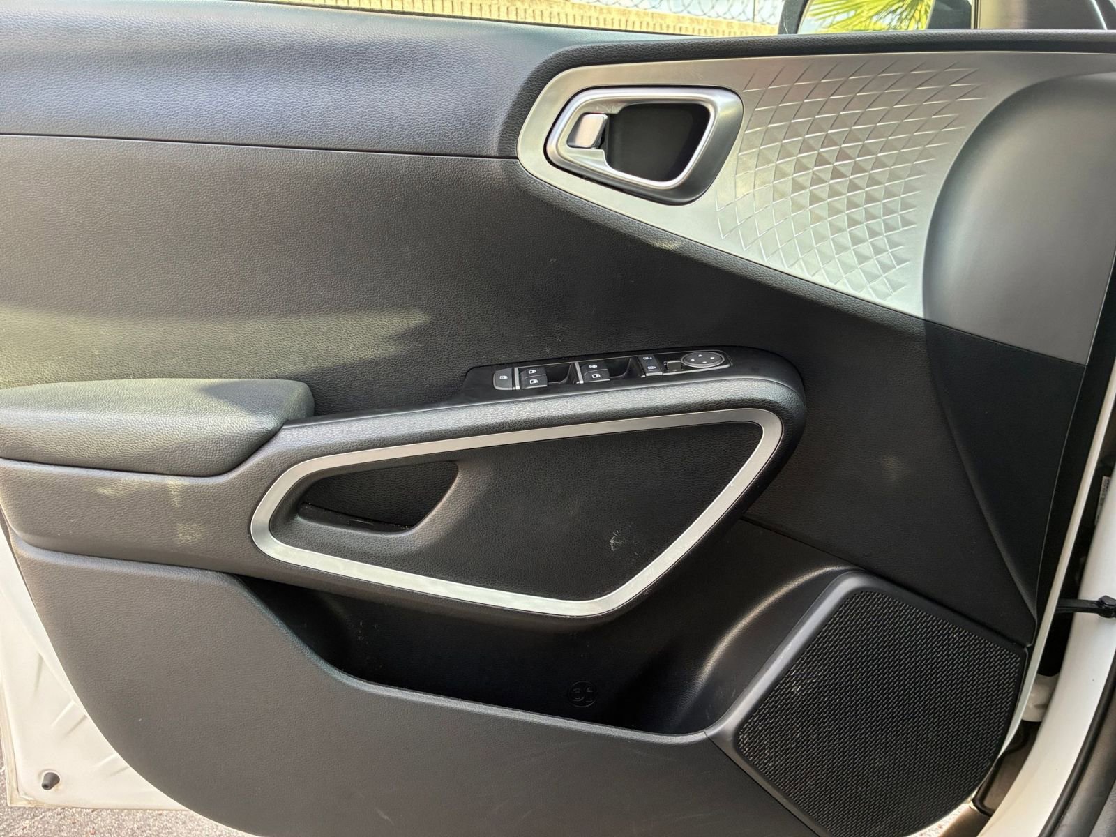 Thumbnail: 2025 Kia Soul - 18