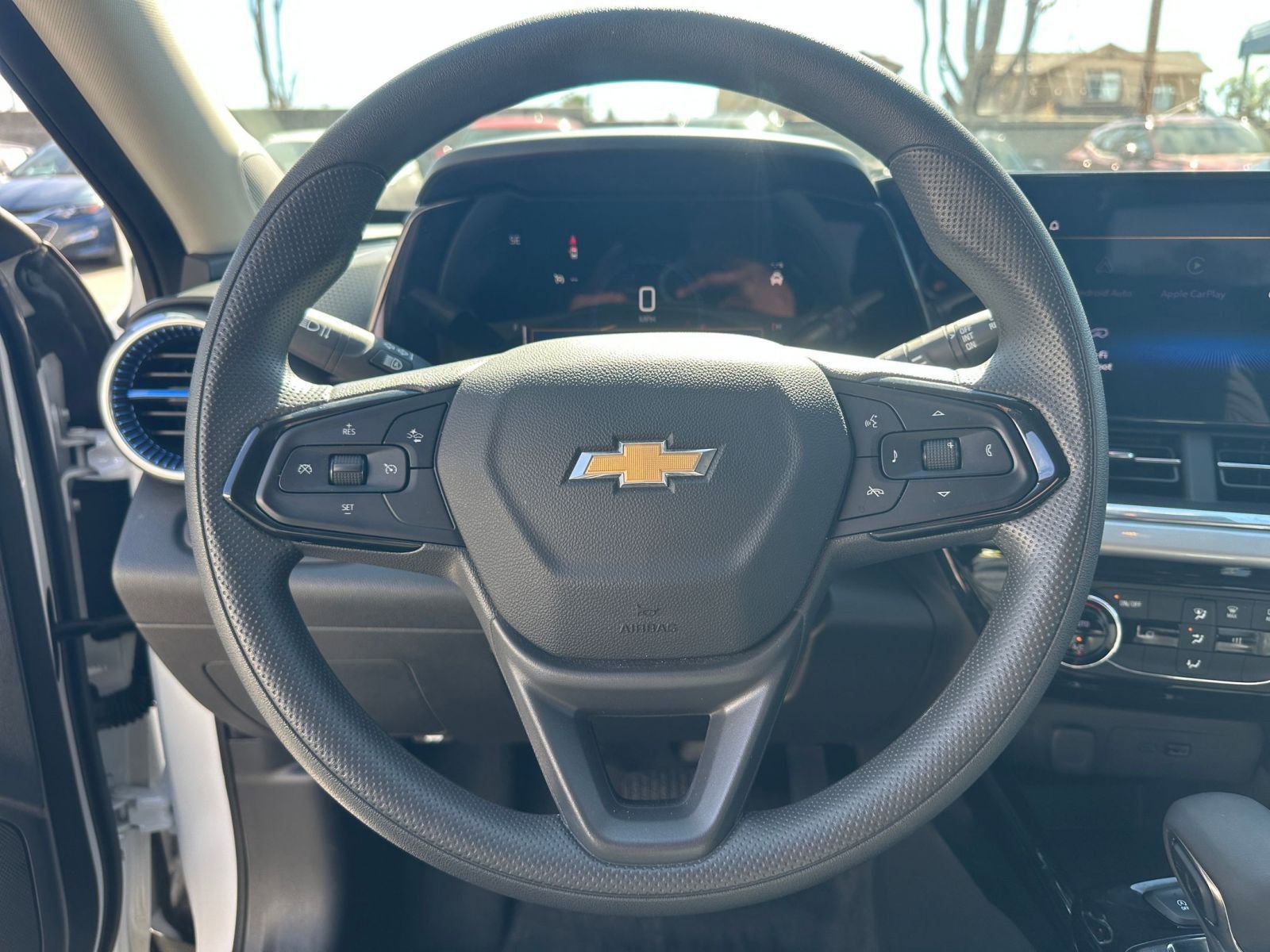 Thumbnail: 2025 Chevrolet Trax - 27