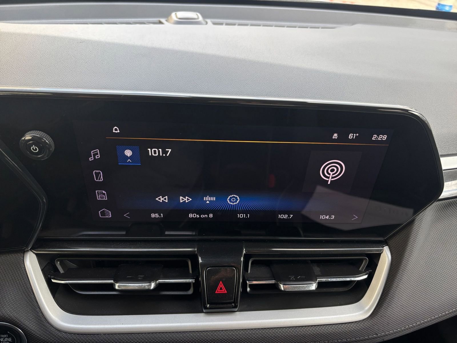 Thumbnail: 2025 Chevrolet TrailBlazer - 21