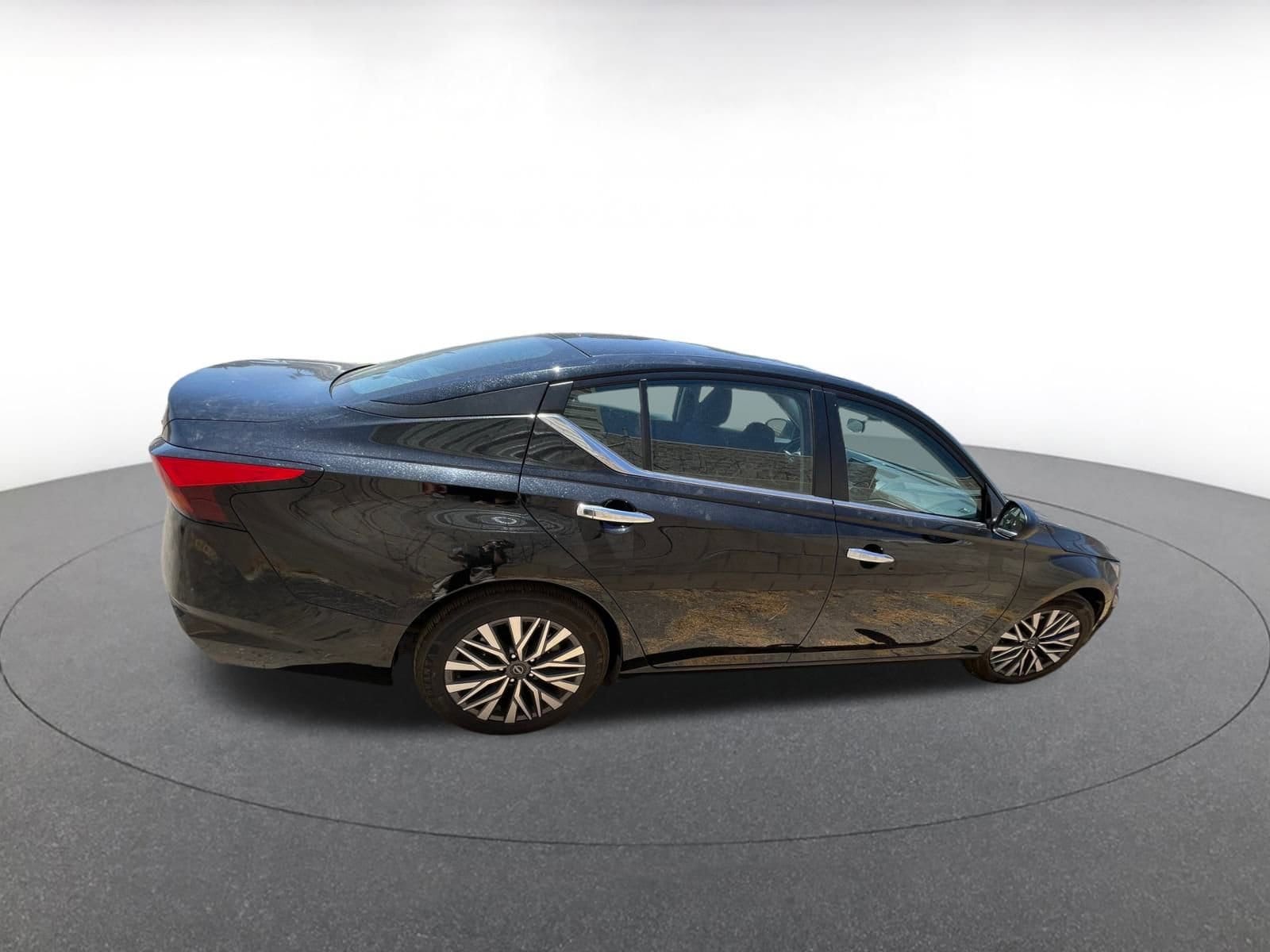 Thumbnail: 2024 Nissan Altima - 7