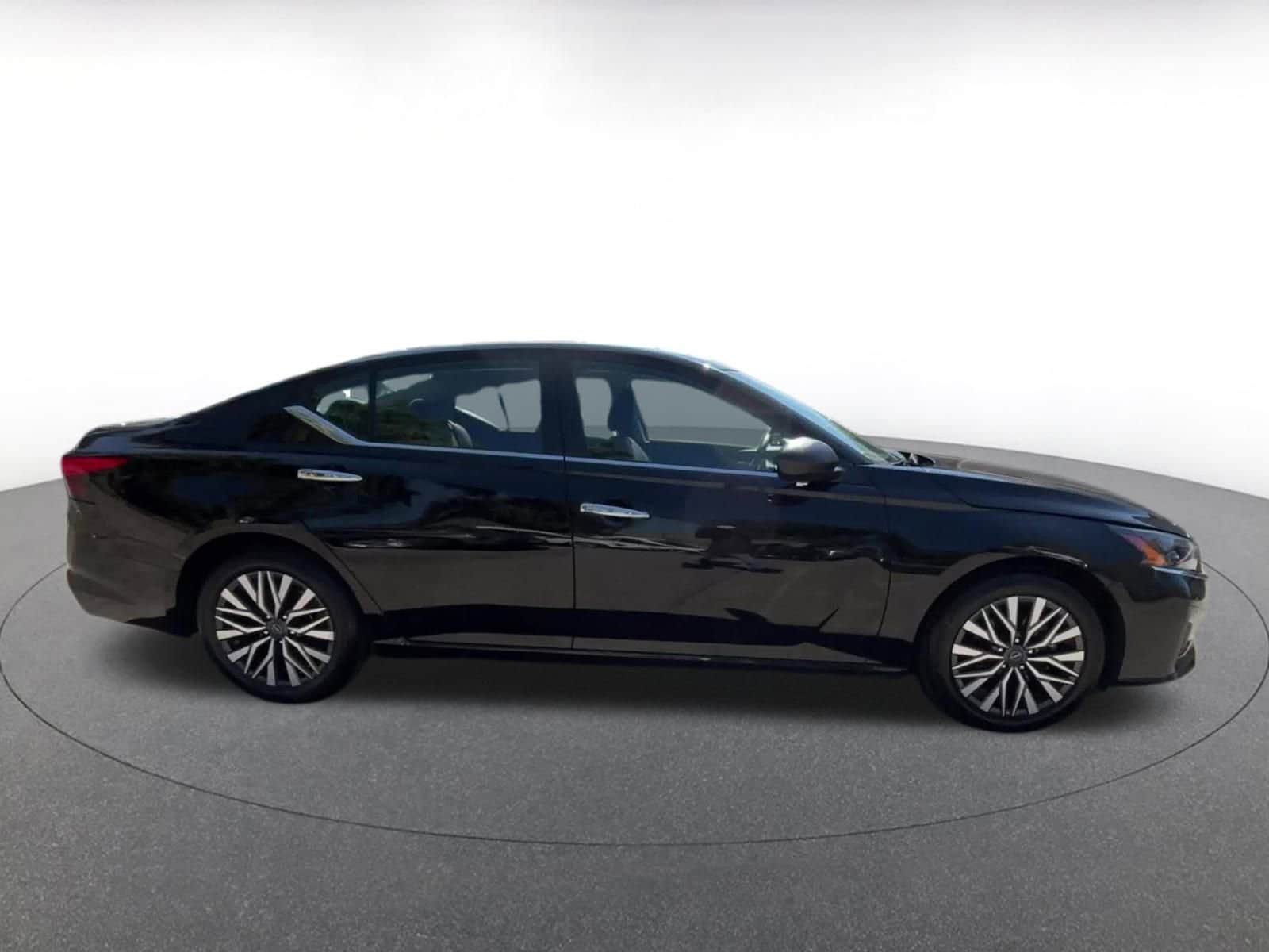 Thumbnail: 2024 Nissan Altima - 16