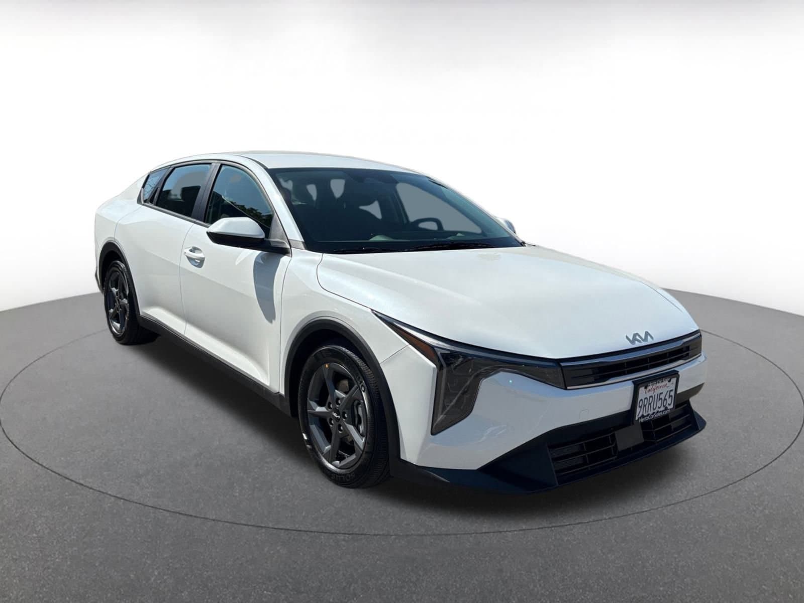 Thumbnail: 2025 Kia K4 - 1