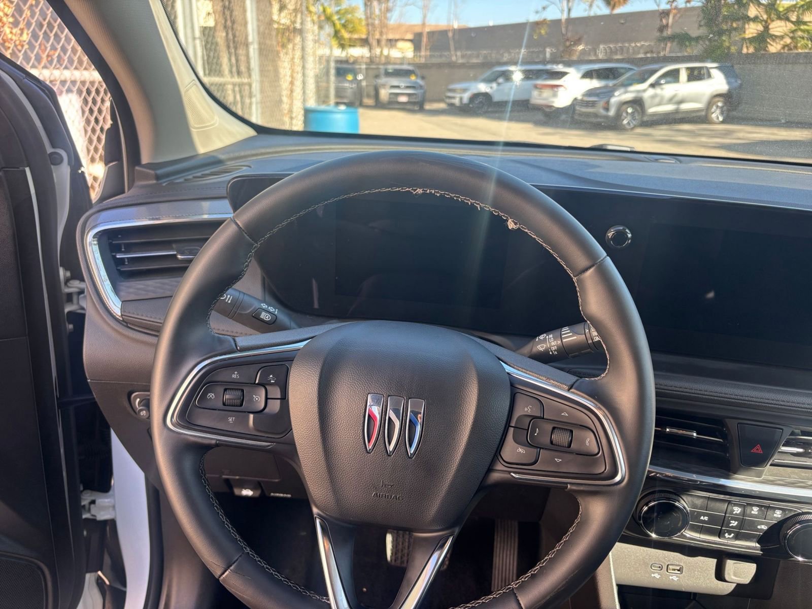 Thumbnail: 2025 Buick Encore GX - 34