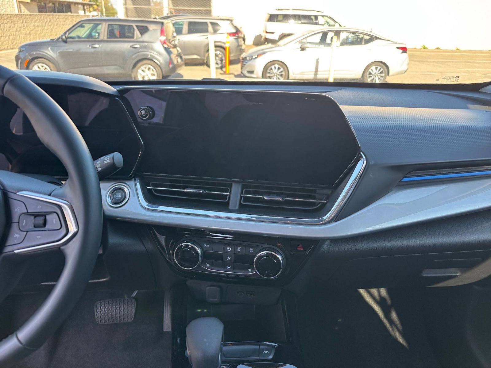 Thumbnail: 2025 Chevrolet Trax - 17