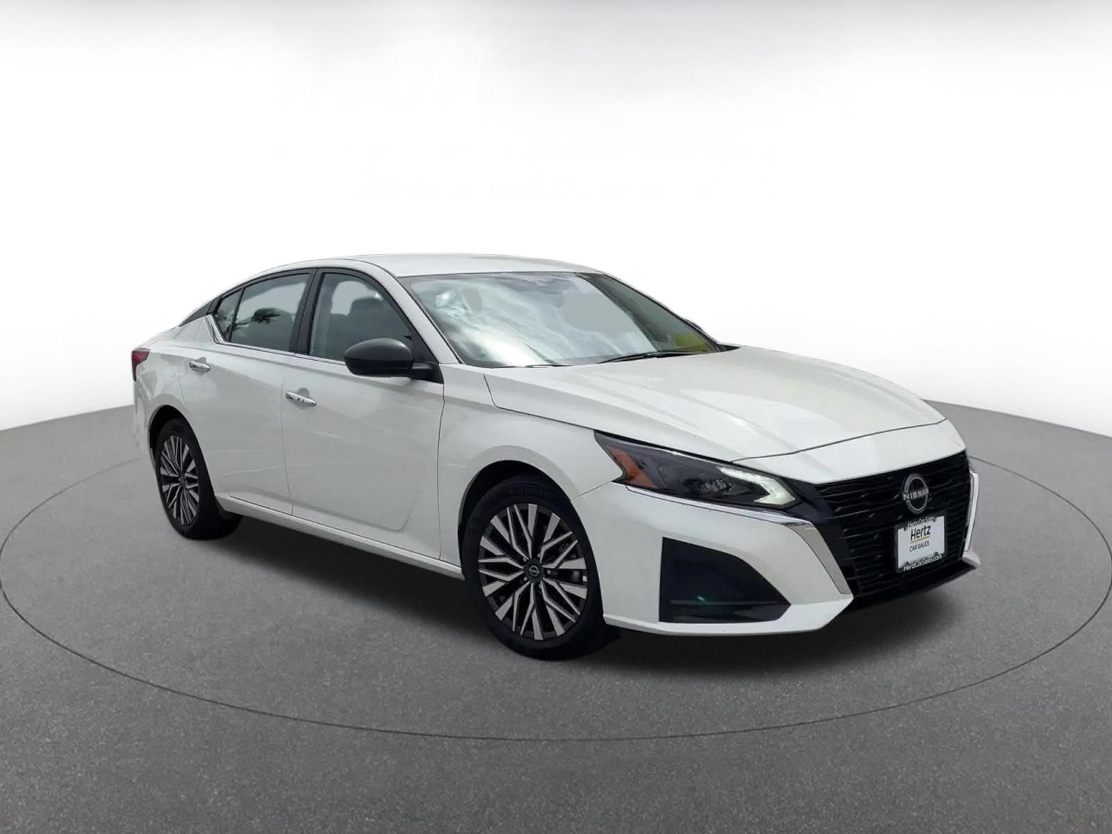 Thumbnail: 2025 Nissan Altima - 3