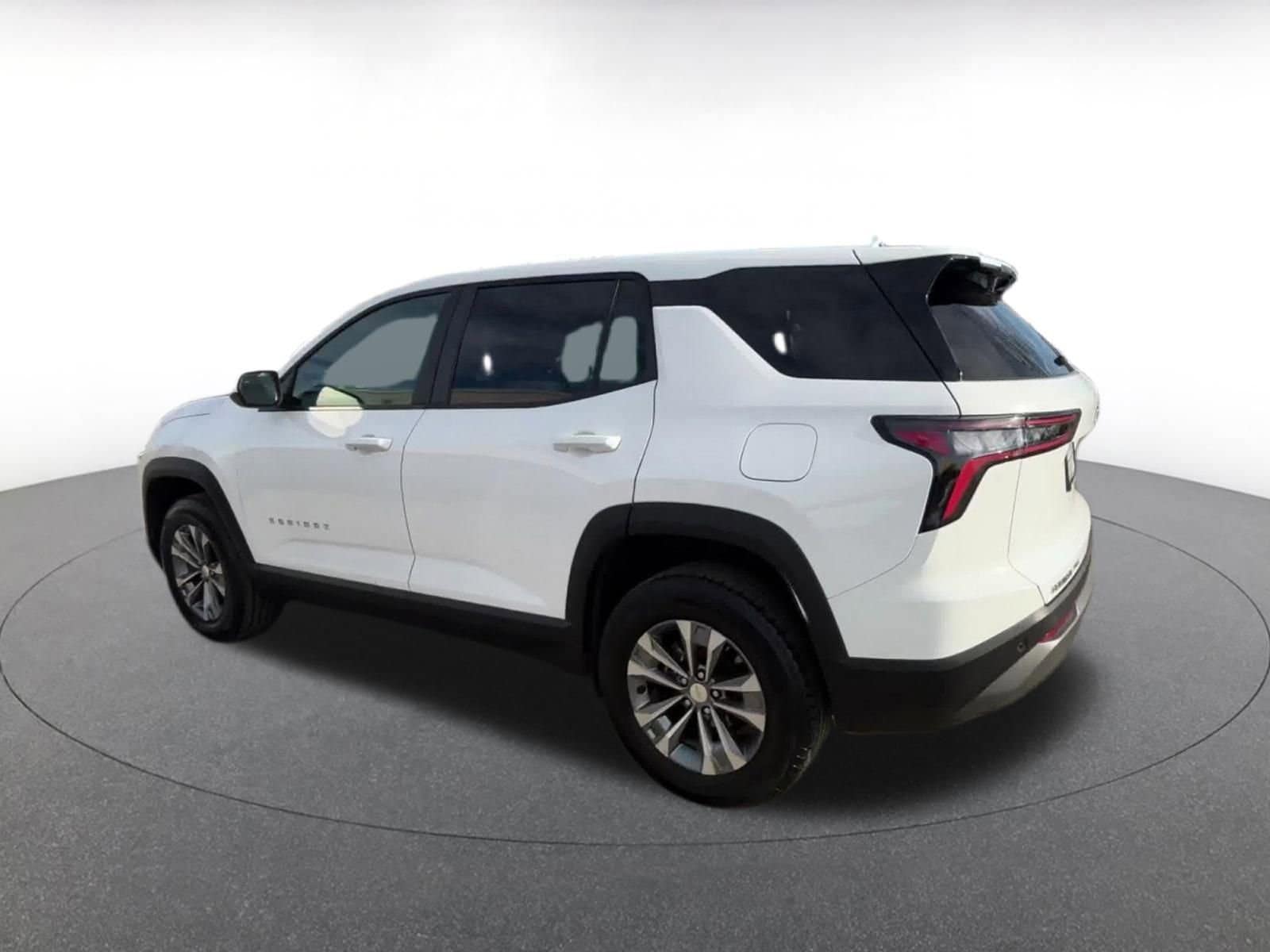 Thumbnail: 2025 Chevrolet Equinox - 10