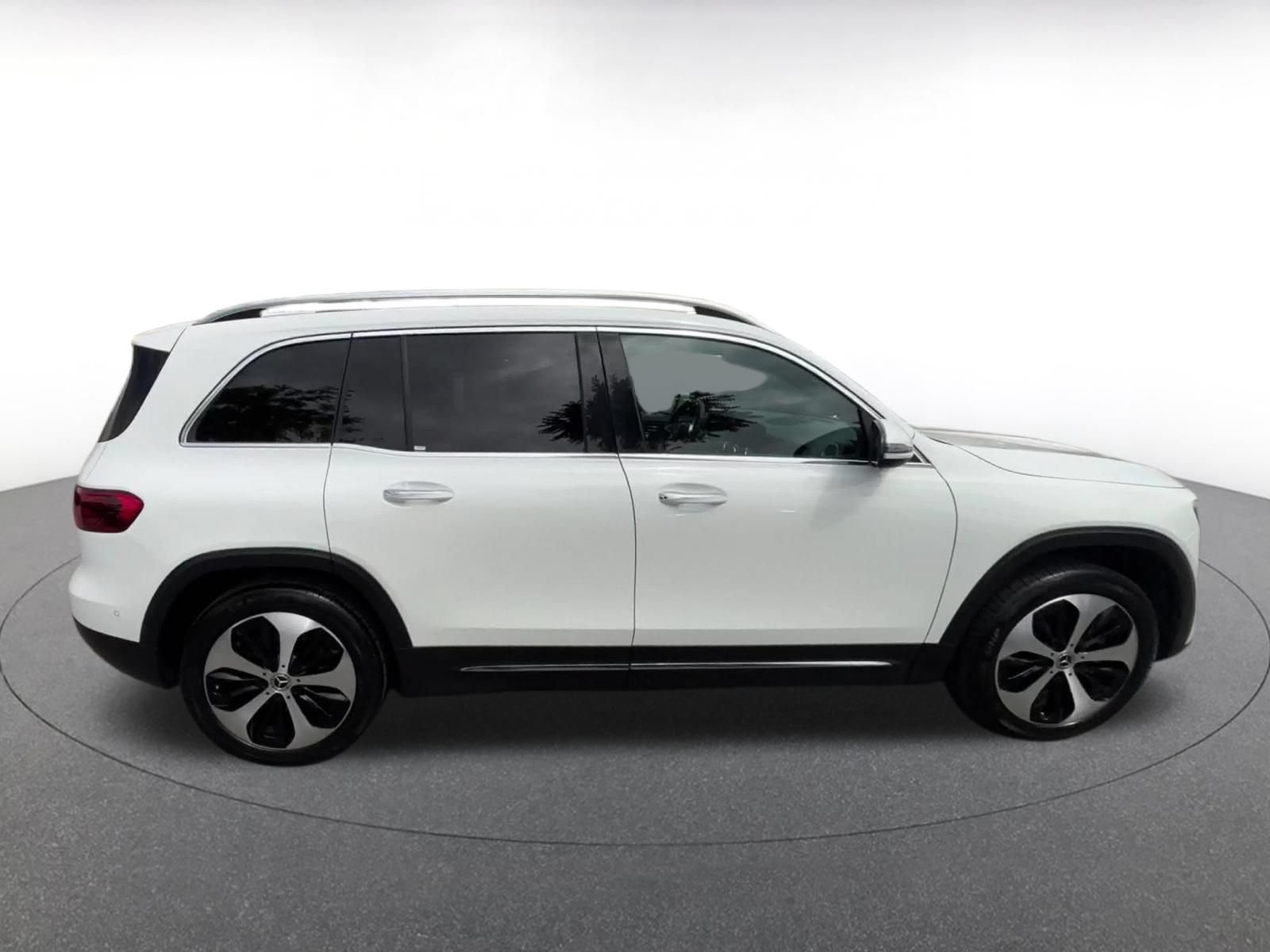Thumbnail: 2025 Mercedes-Benz GLB - 15
