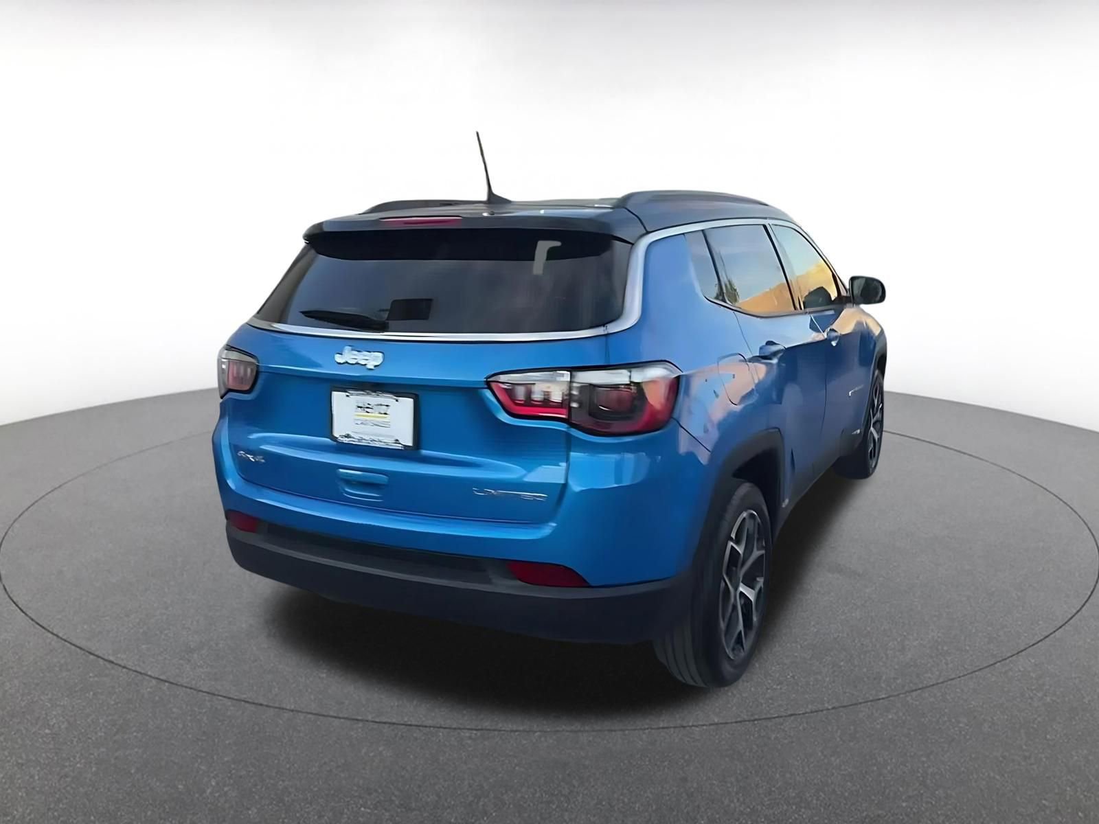 Thumbnail: 2025 Jeep Compass - 14