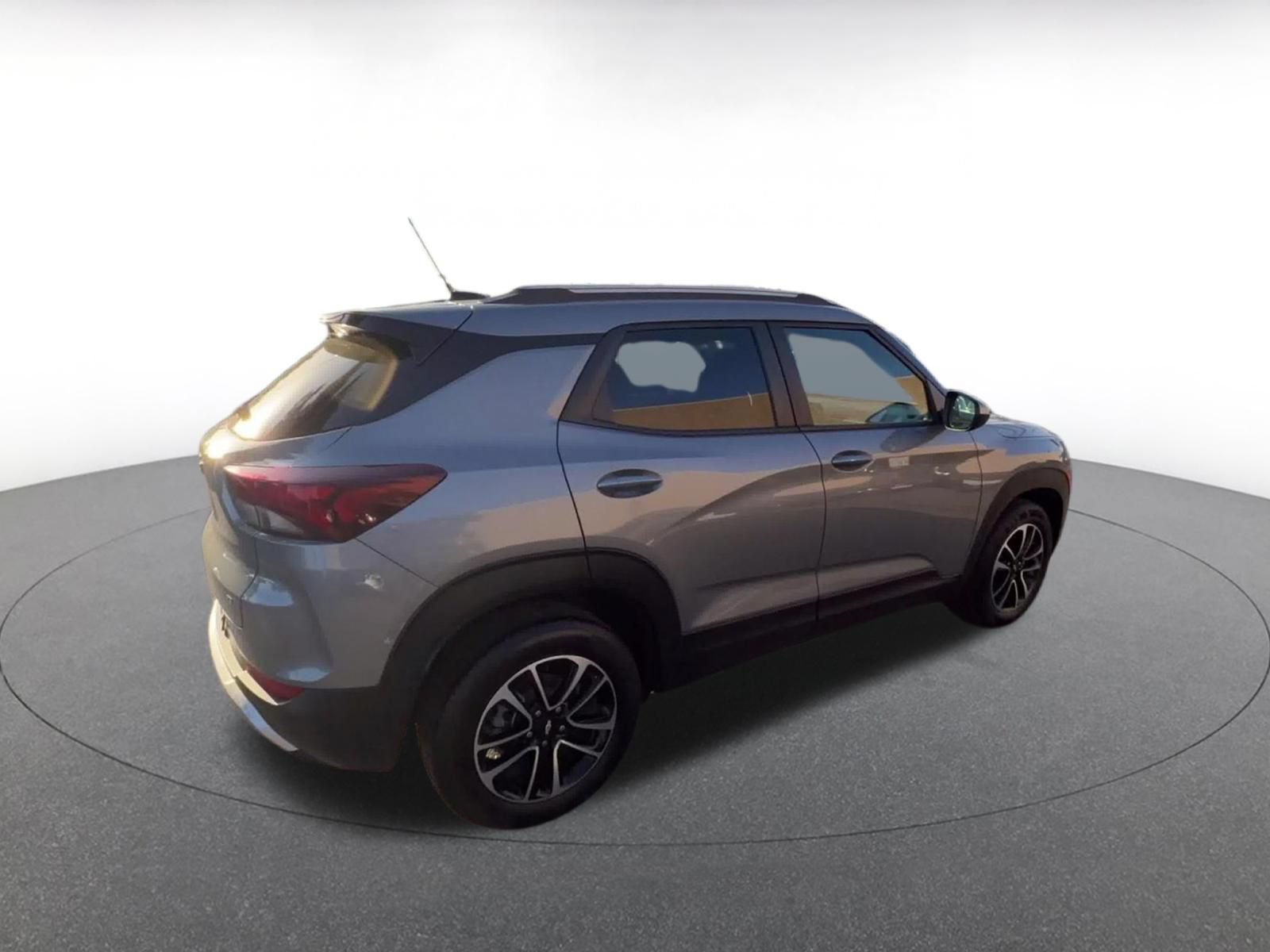 Thumbnail: 2025 Chevrolet TrailBlazer - 14