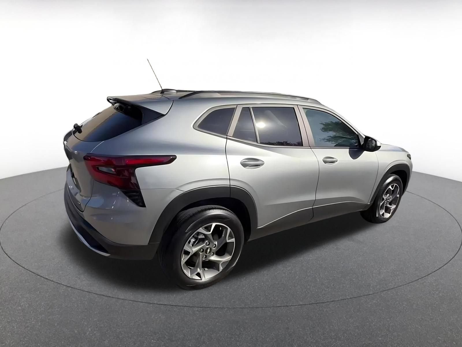Thumbnail: 2025 Chevrolet Trax - 13