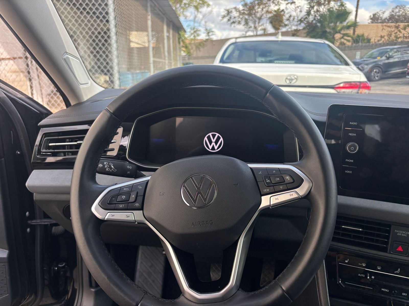 Thumbnail: 2025 Volkswagen Jetta - 34