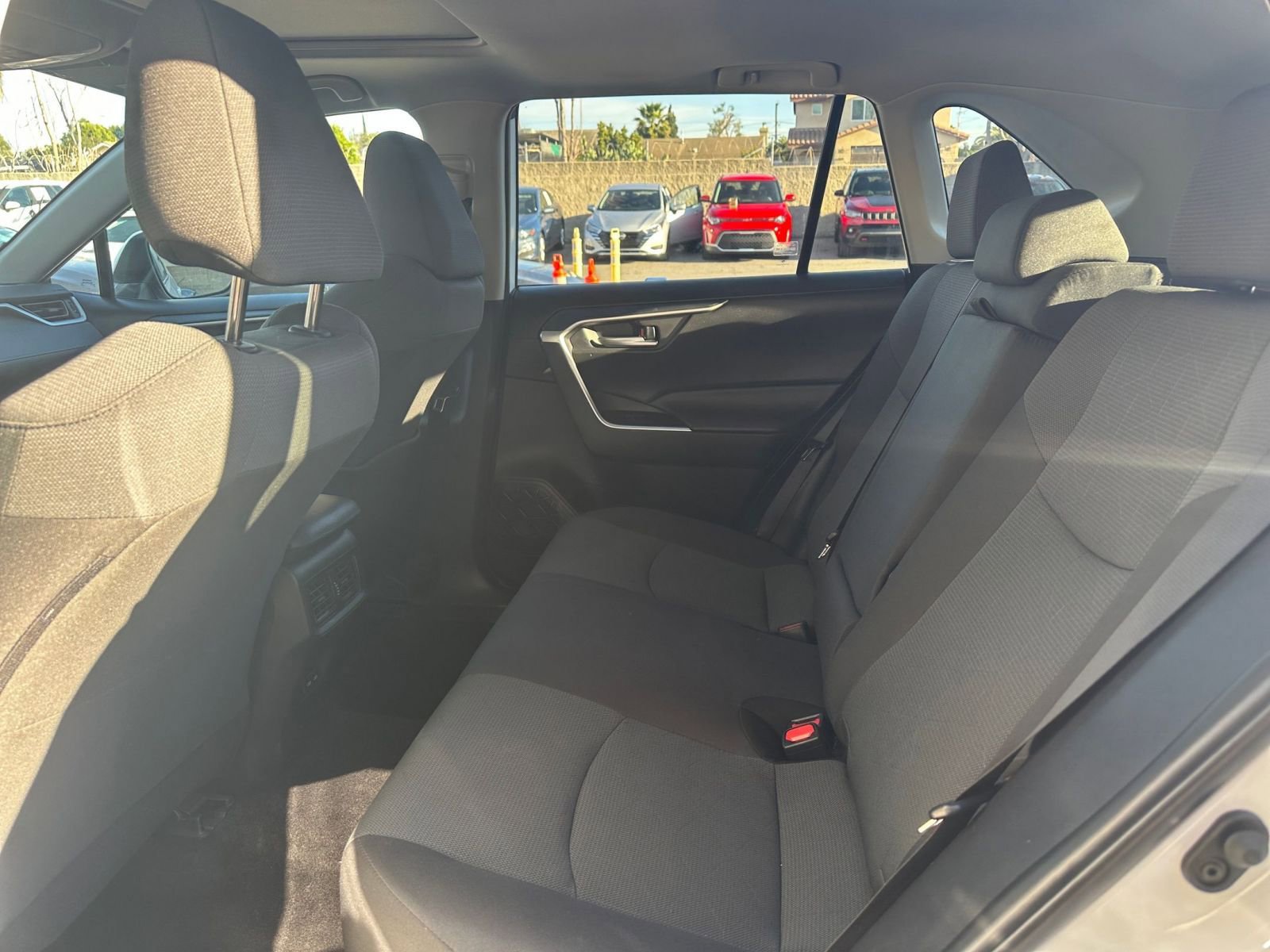 Thumbnail: 2025 Toyota RAV4 - 27