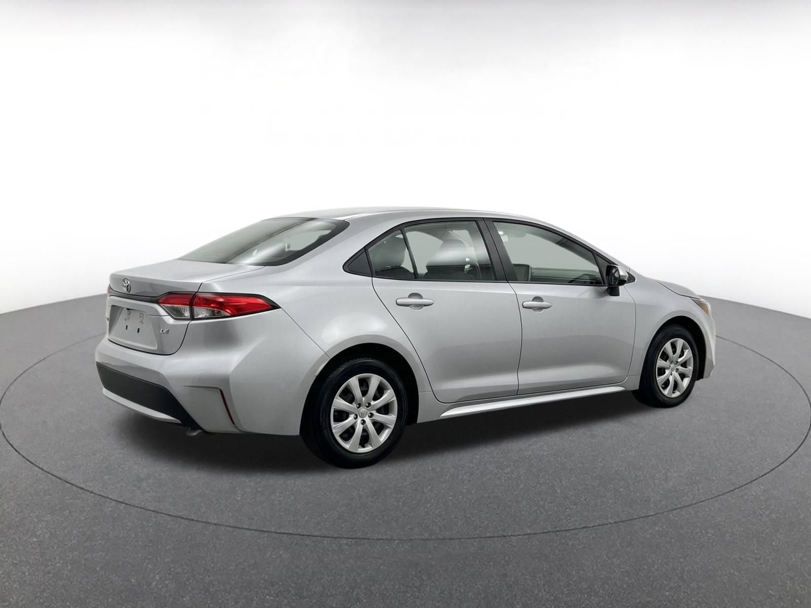 Thumbnail: 2025 Toyota Corolla - 9