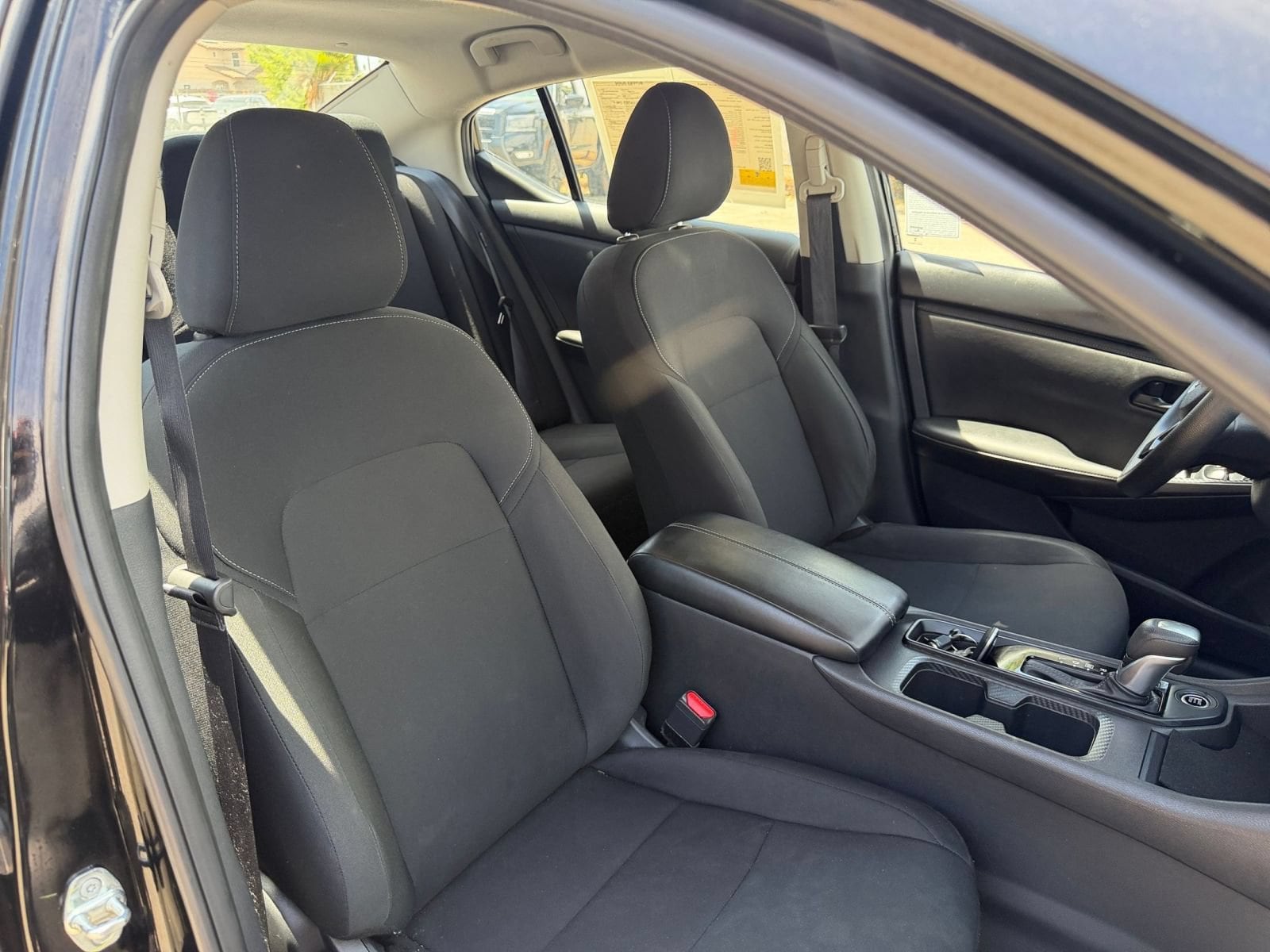 Thumbnail: 2025 Nissan Sentra - 33