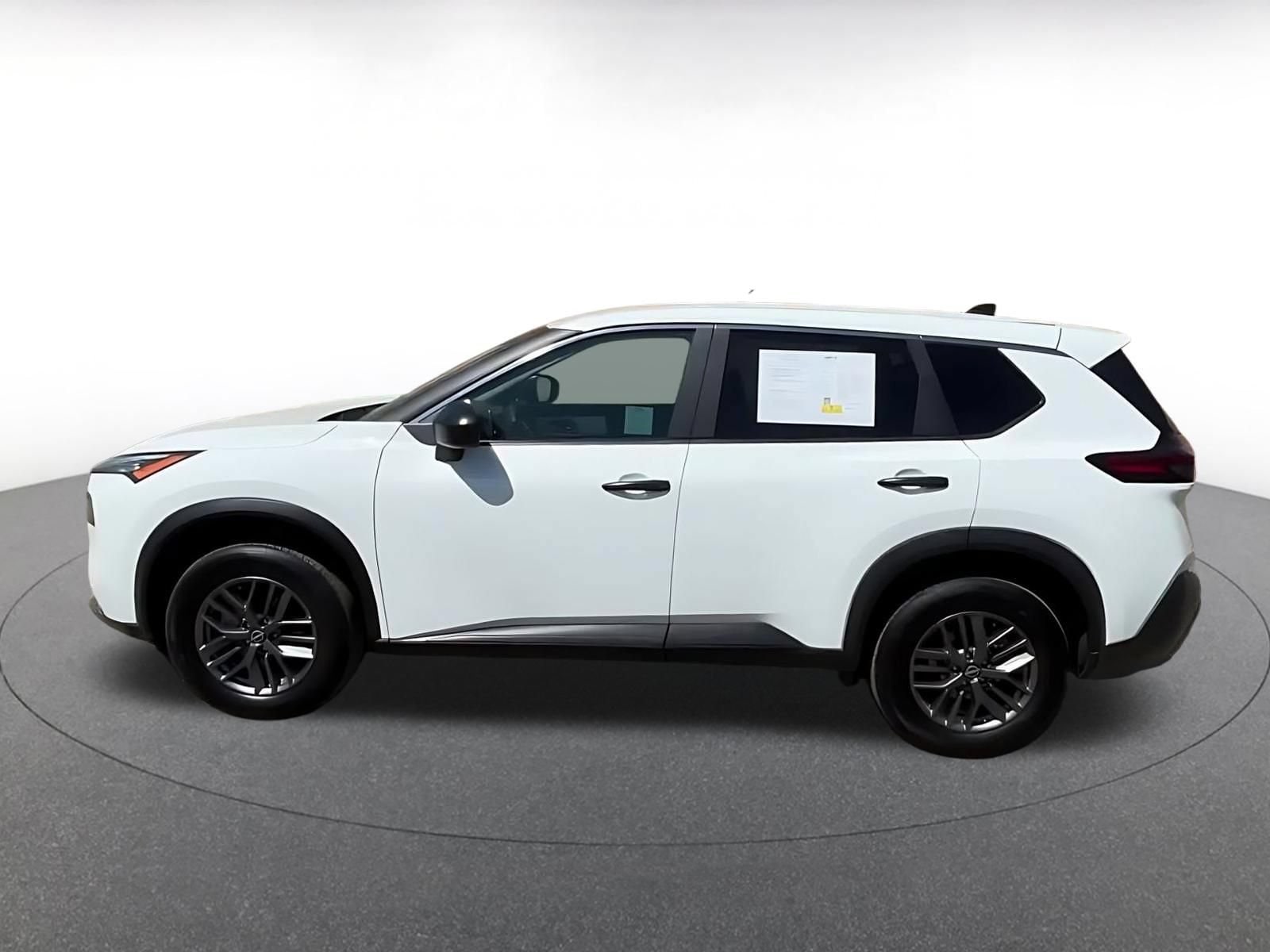 Thumbnail: 2023 Nissan Rogue - 9