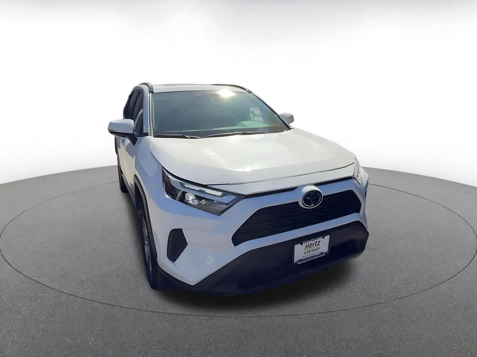 Thumbnail: 2025 Toyota RAV4 - 3