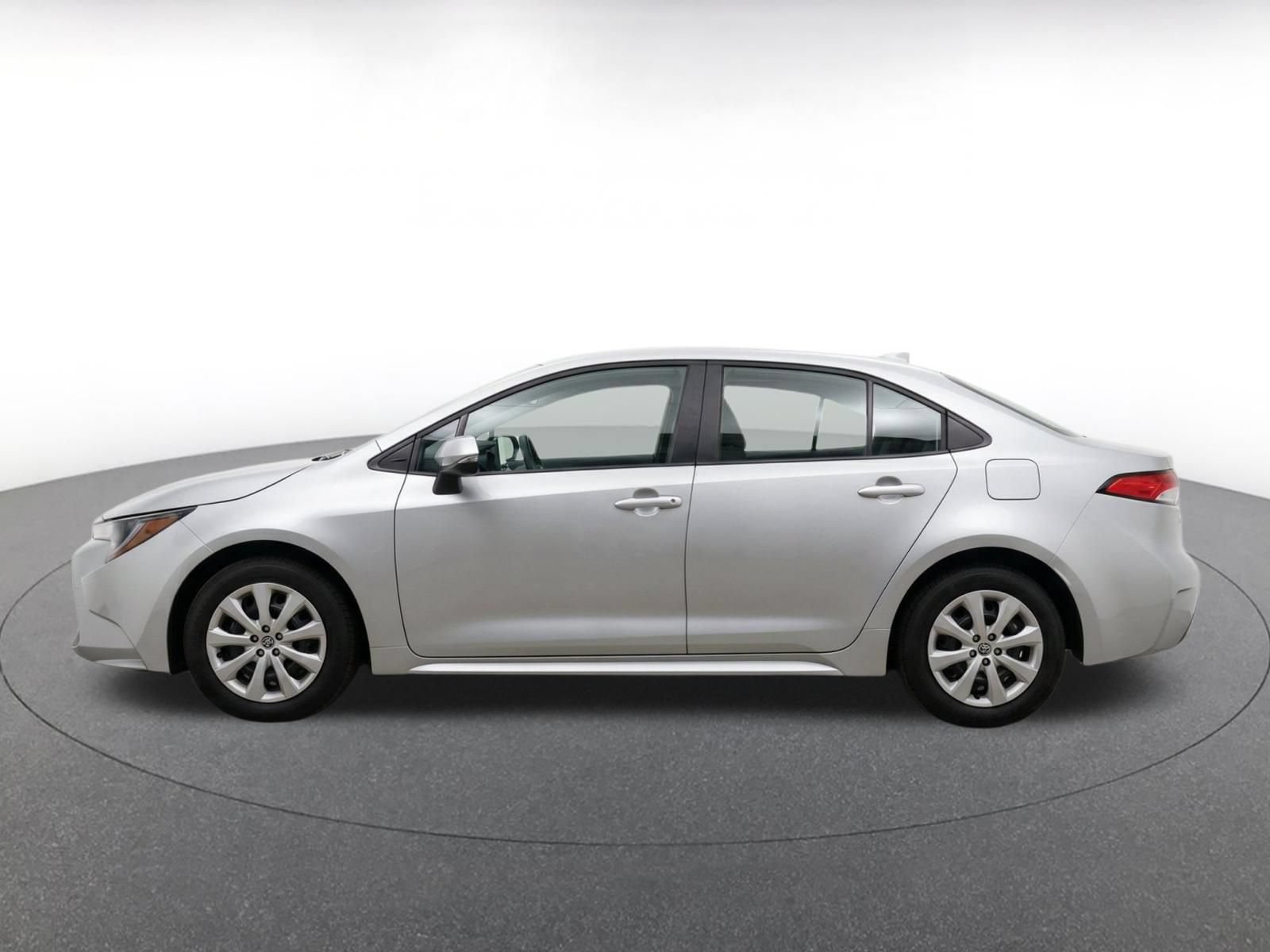 Thumbnail: 2025 Toyota Corolla - 4