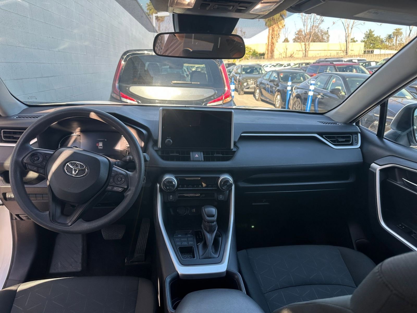 Thumbnail: 2025 Toyota RAV4 - 35