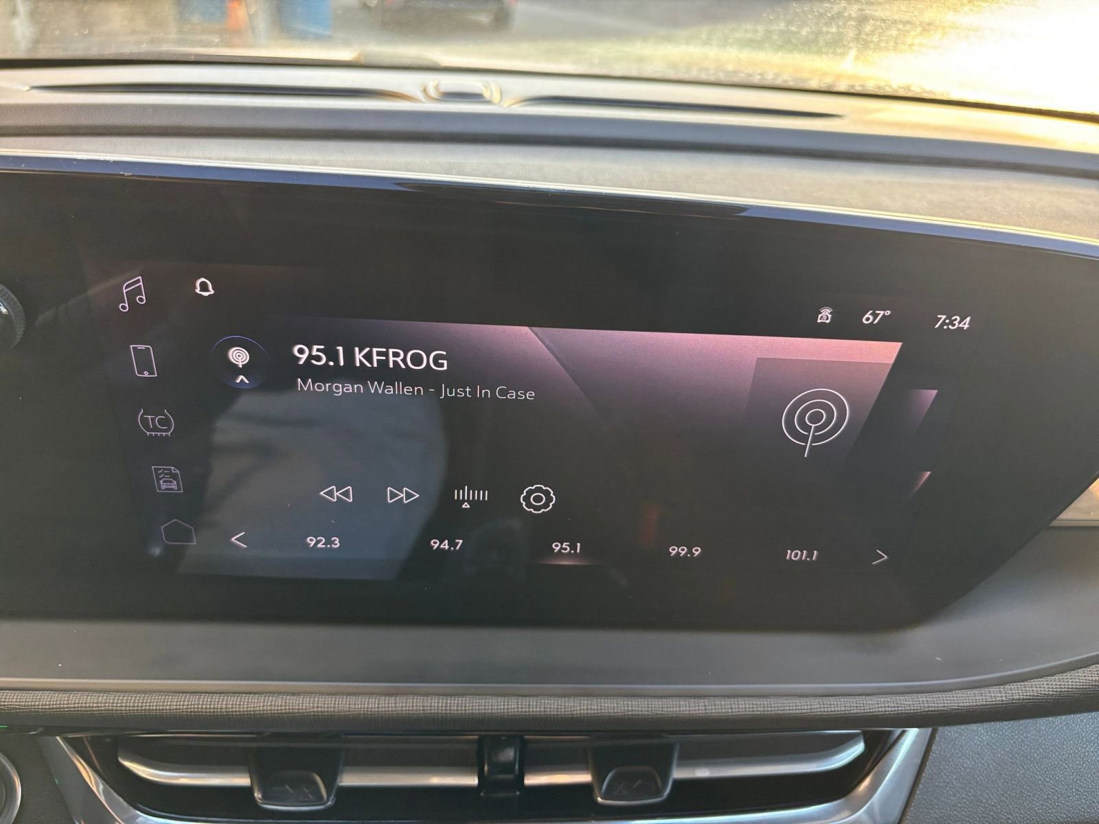 Thumbnail: 2025 Buick Envista - 21