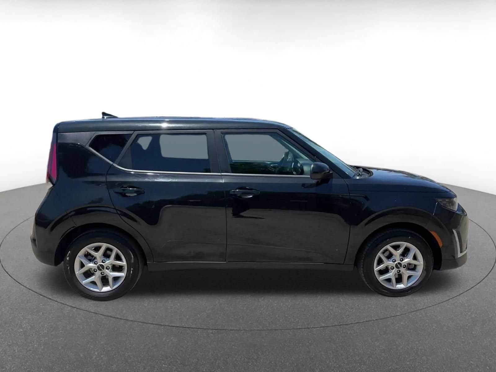 Thumbnail: 2025 Kia Soul - 16