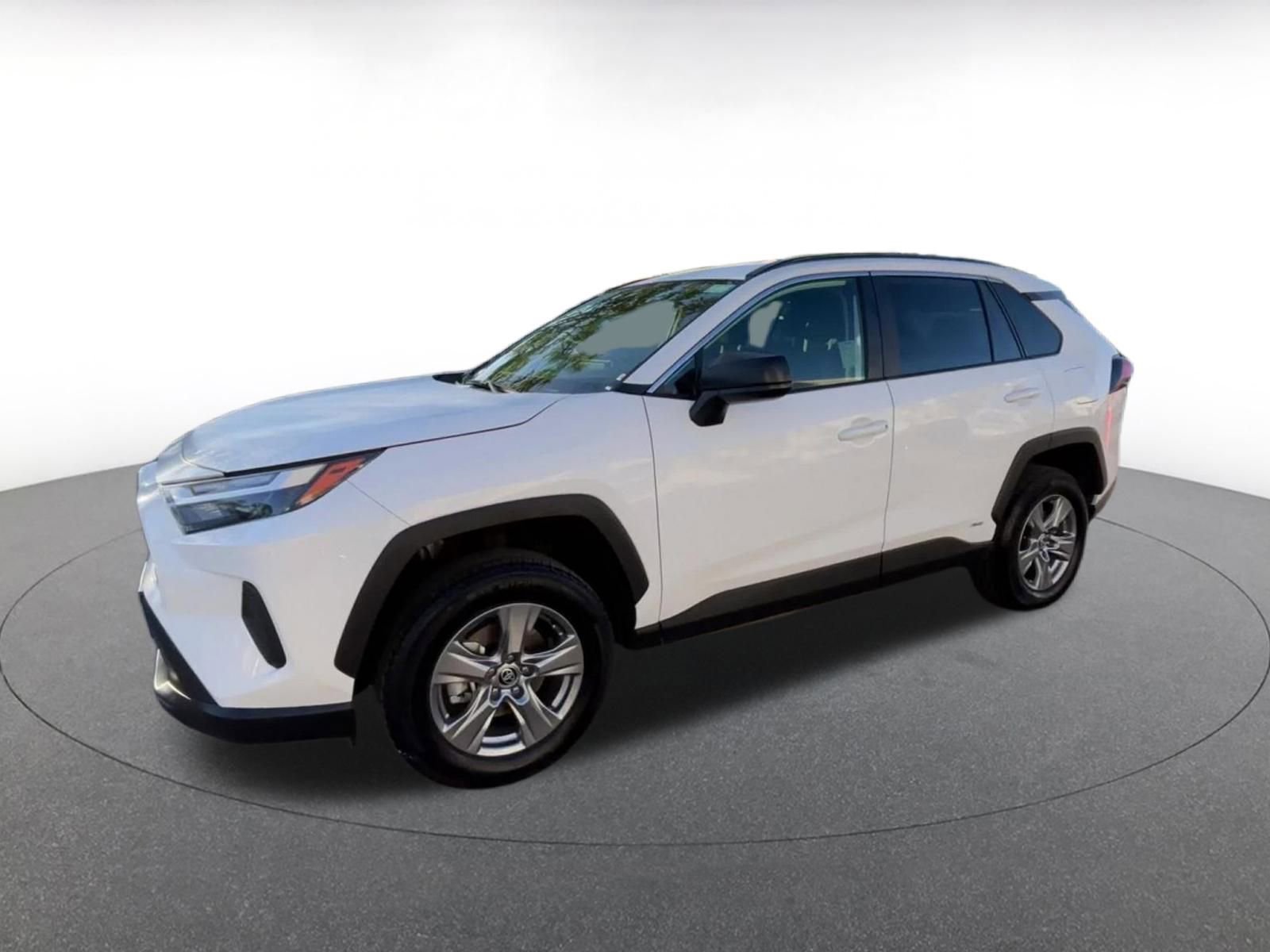 Thumbnail: 2025 Toyota RAV4 - 11