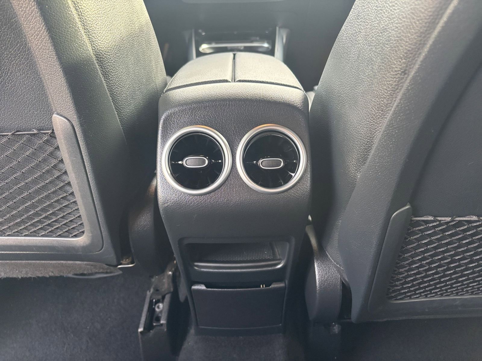 Thumbnail: 2025 Mercedes-Benz GLA - 24