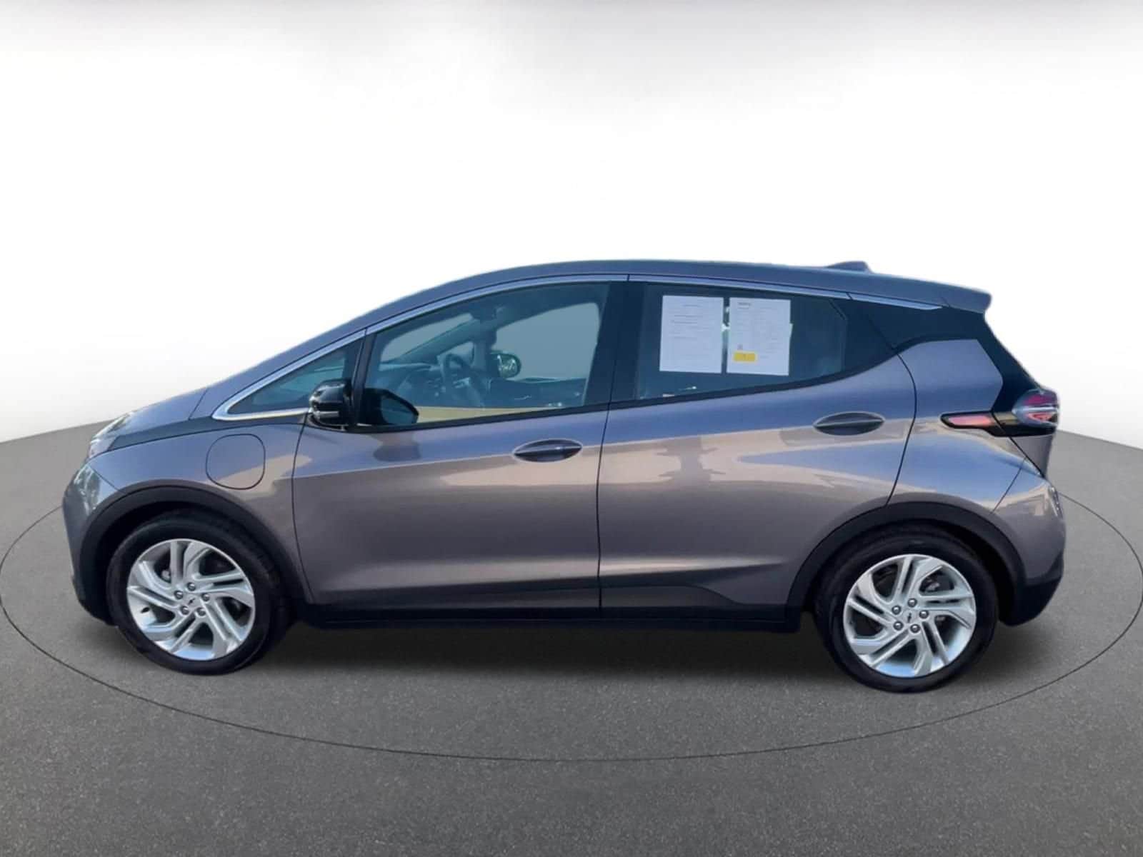 Thumbnail: 2023 Chevrolet Bolt EV - 9