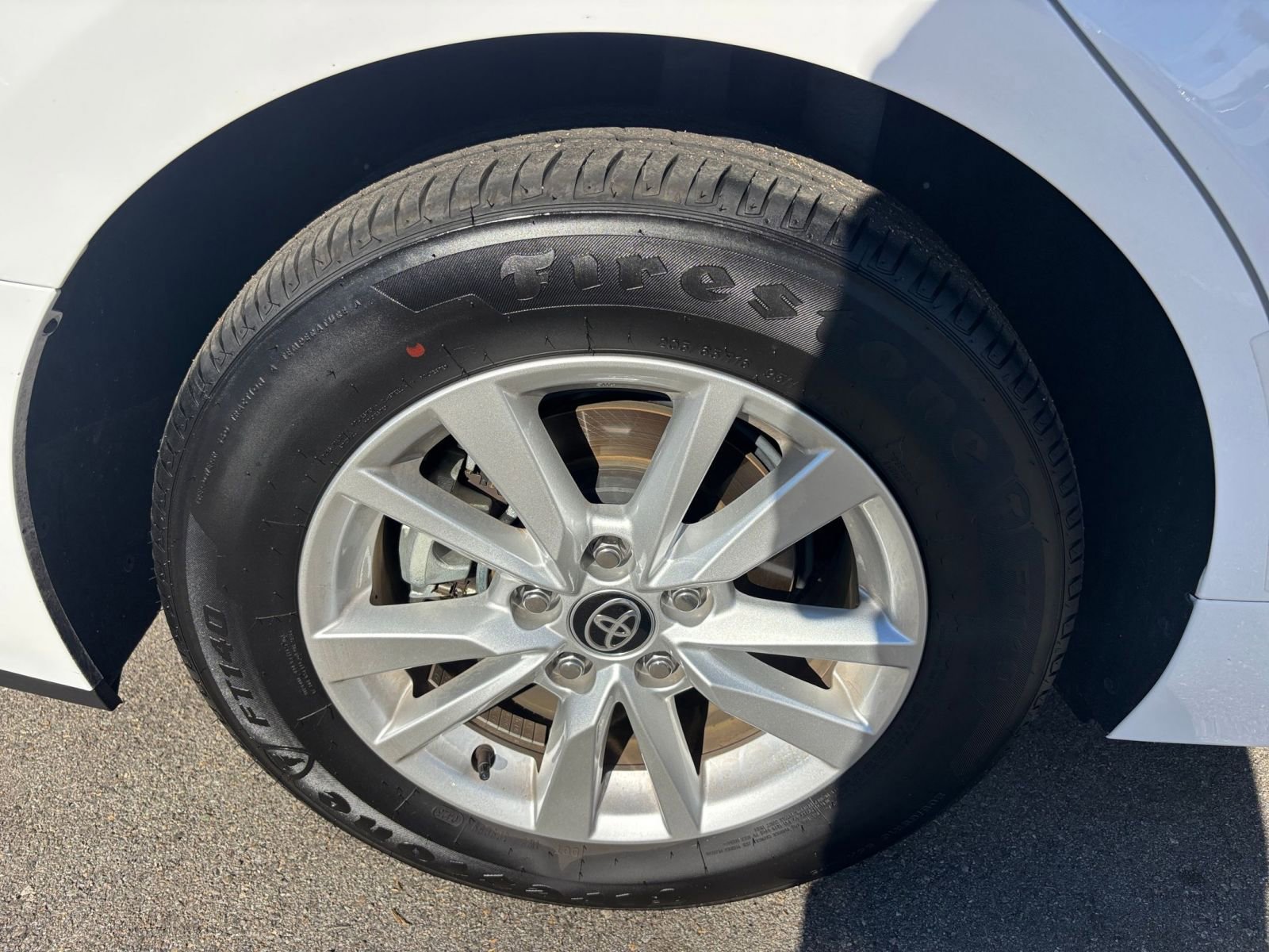 Thumbnail: 2025 Toyota Camry - 30