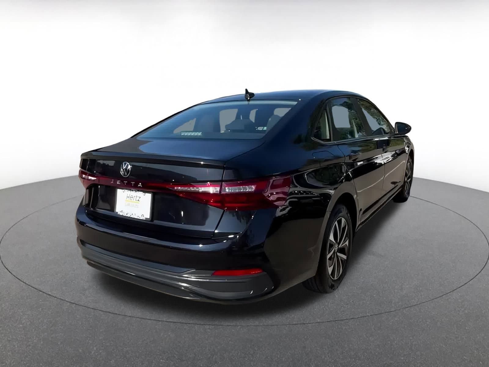 Thumbnail: 2025 Volkswagen Jetta - 15