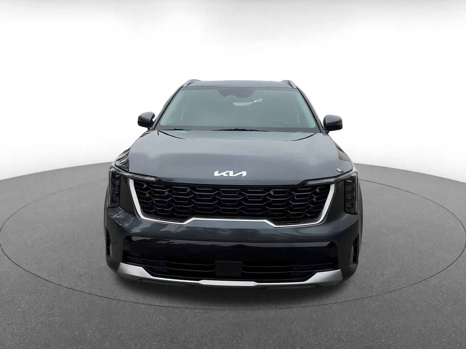 Thumbnail: 2024 Kia Sorento - 4