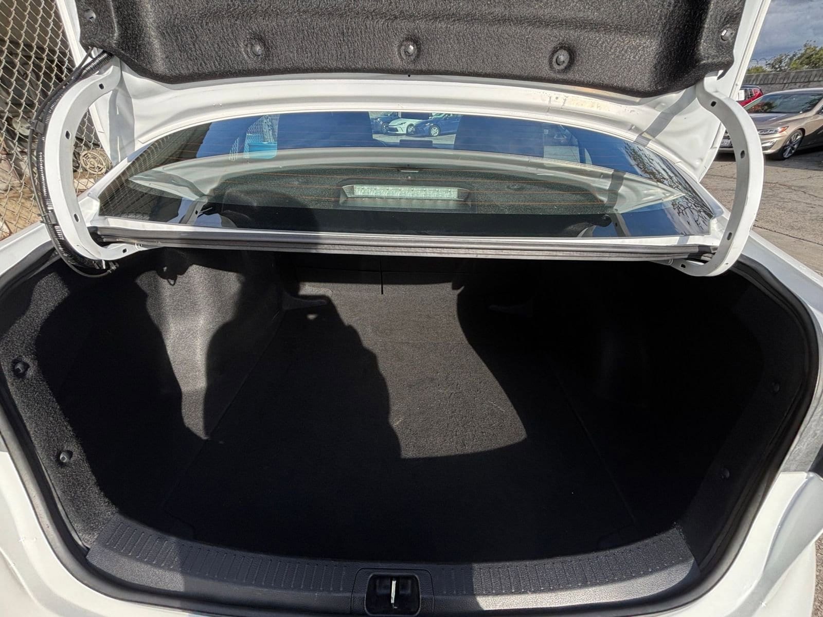 Thumbnail: 2025 Toyota Corolla - 31