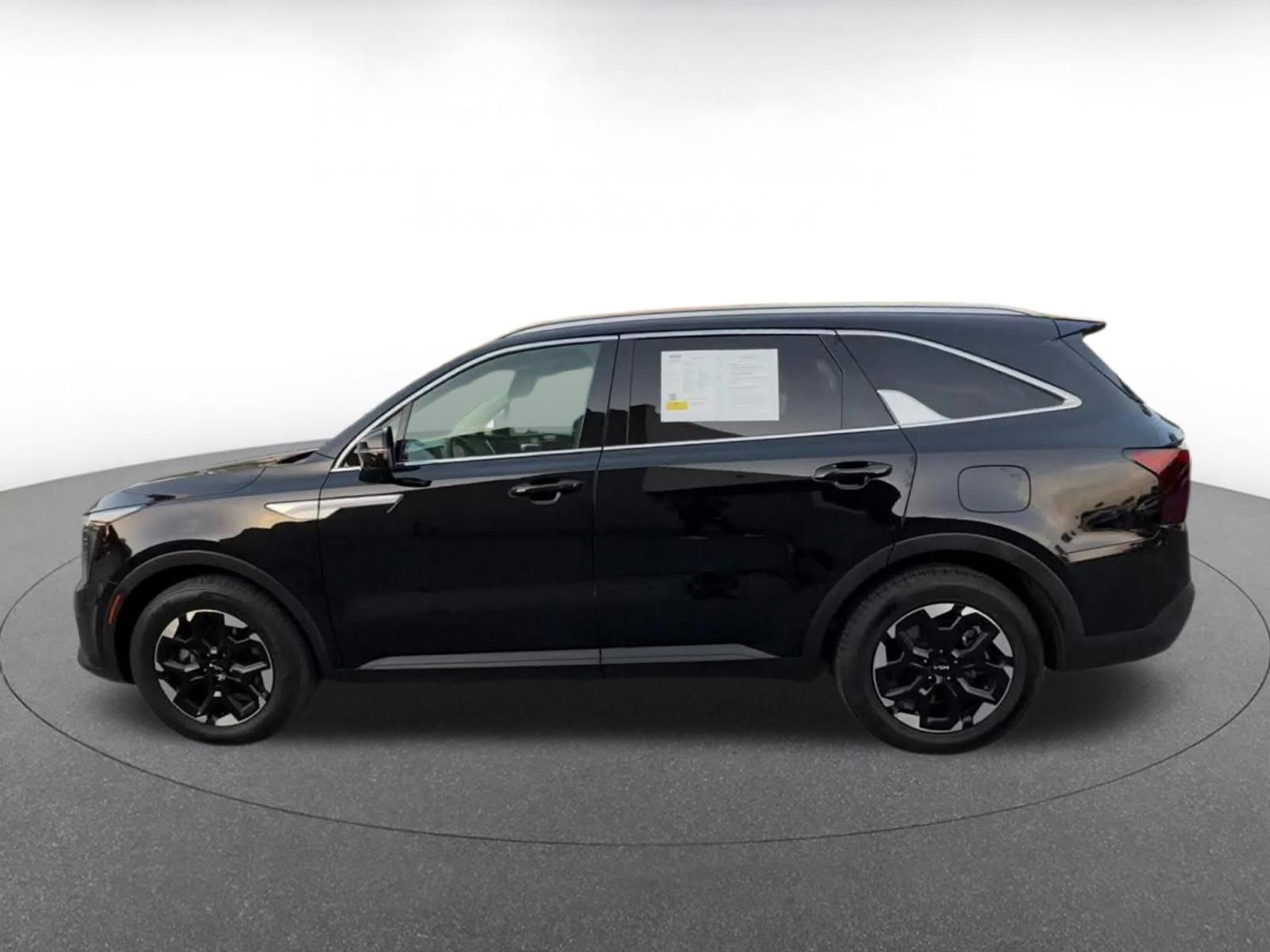 Thumbnail: 2024 Kia Sorento - 9