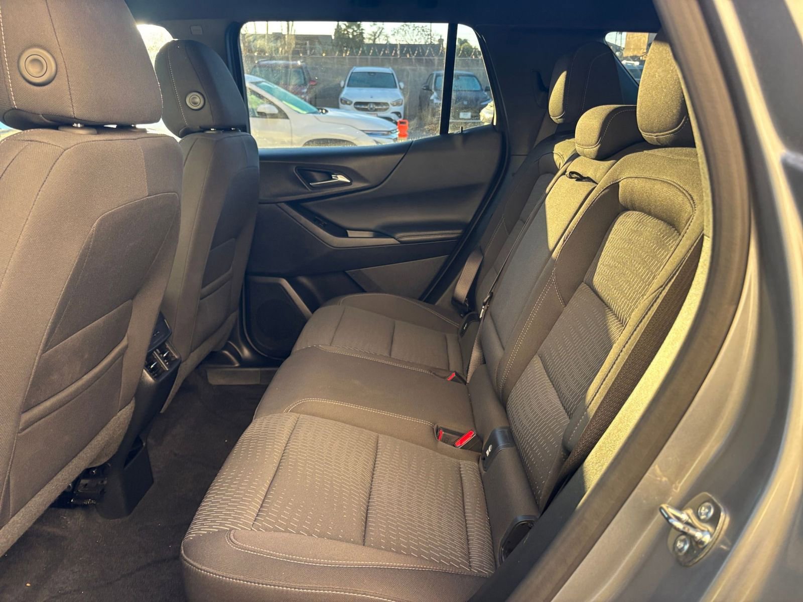 Thumbnail: 2025 Chevrolet Equinox - 25