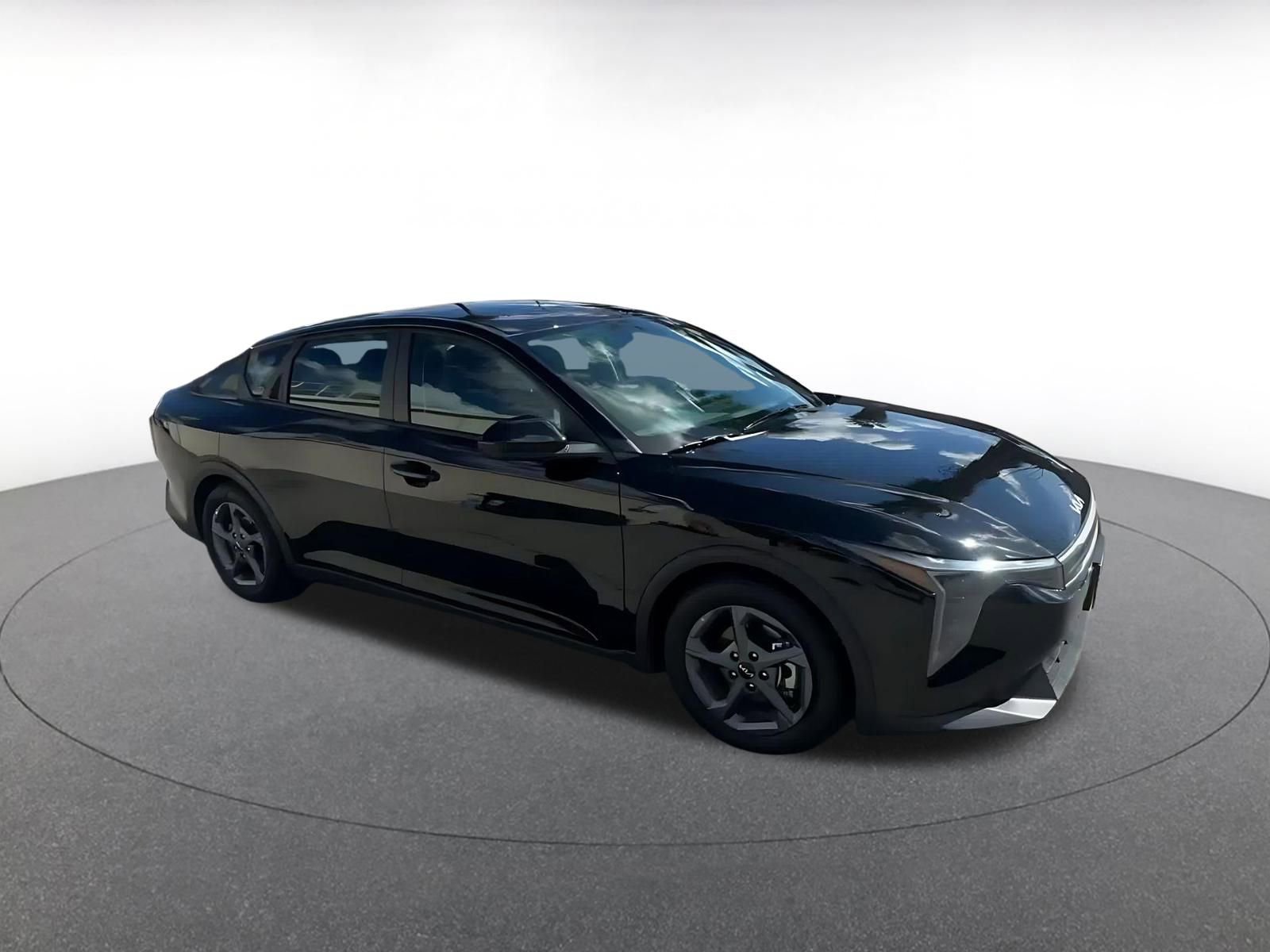 Thumbnail: 2025 Kia K4 - 2