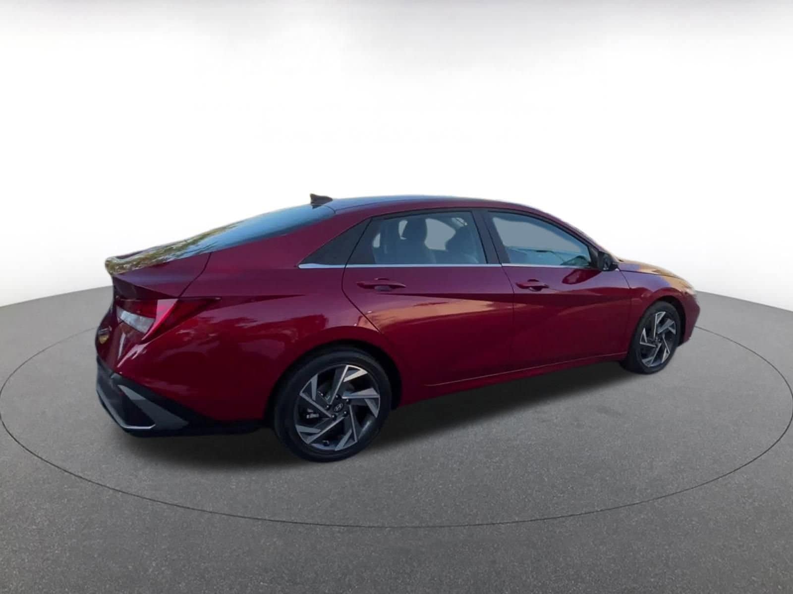 Thumbnail: 2025 Hyundai Elantra - 14