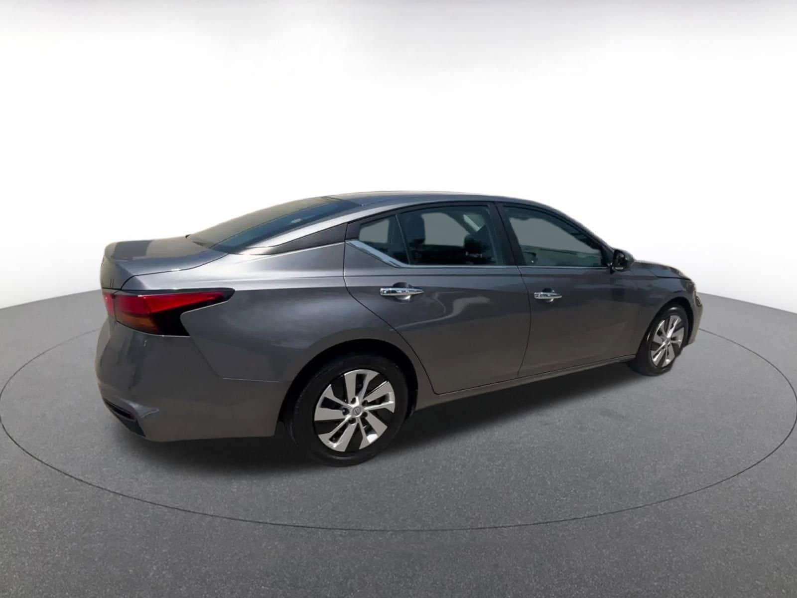 Thumbnail: 2023 Nissan Altima - 15