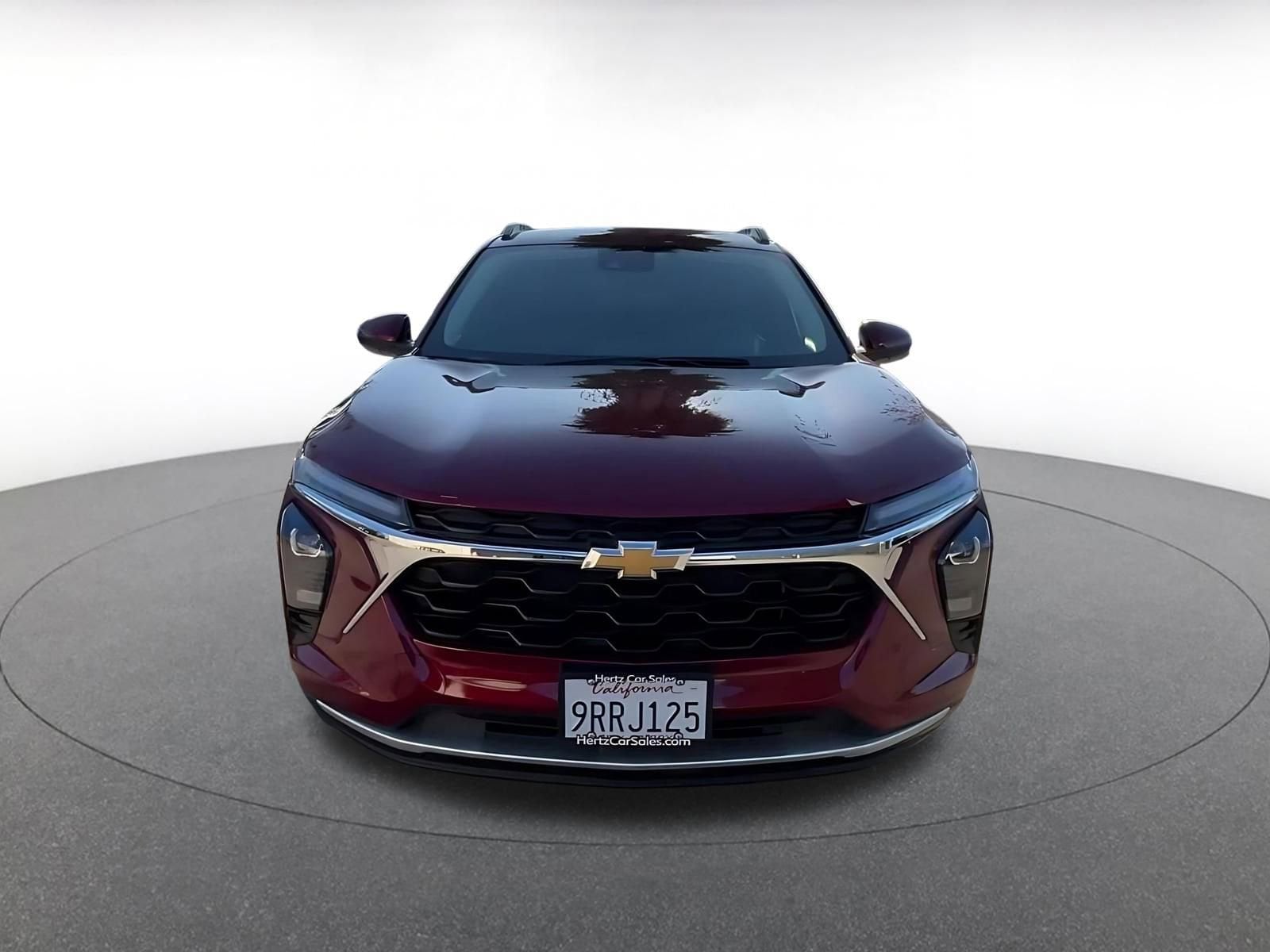 Thumbnail: 2025 Chevrolet Trax - 4