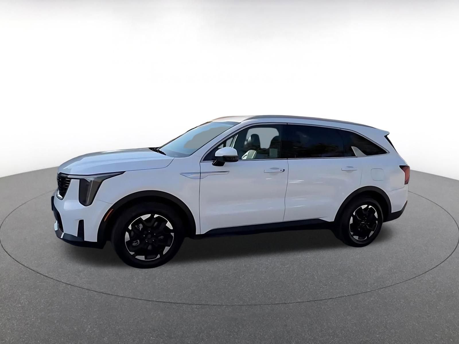 Thumbnail: 2024 Kia Sorento - 8