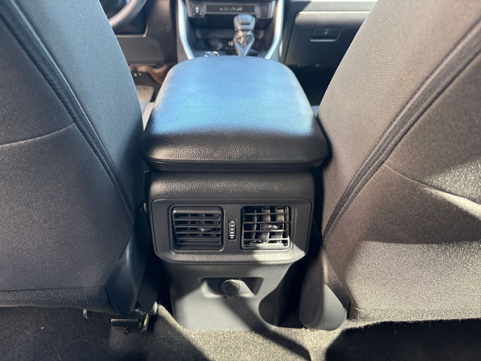 Thumbnail: 2025 Toyota RAV4 - 24