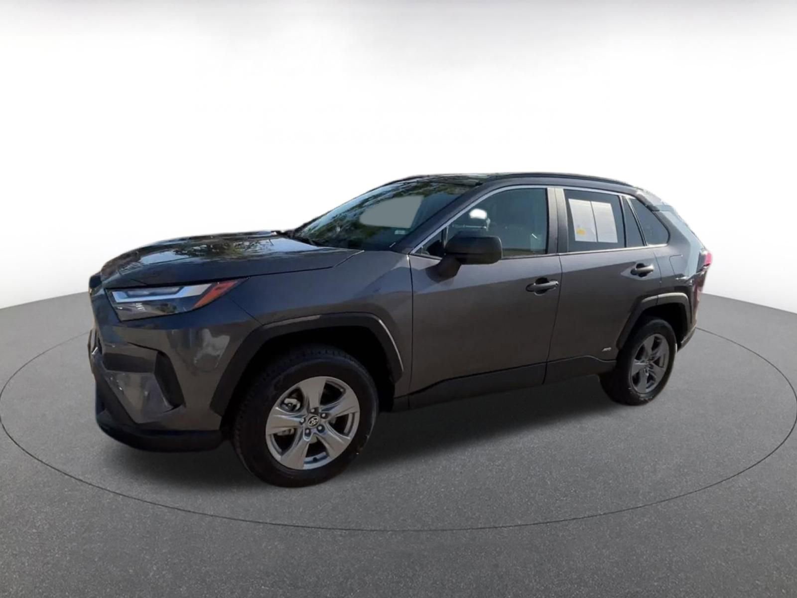 Thumbnail: 2025 Toyota RAV4 - 8