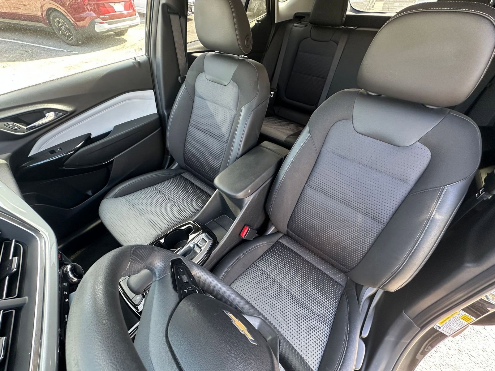 Thumbnail: 2025 Chevrolet Trax - 35