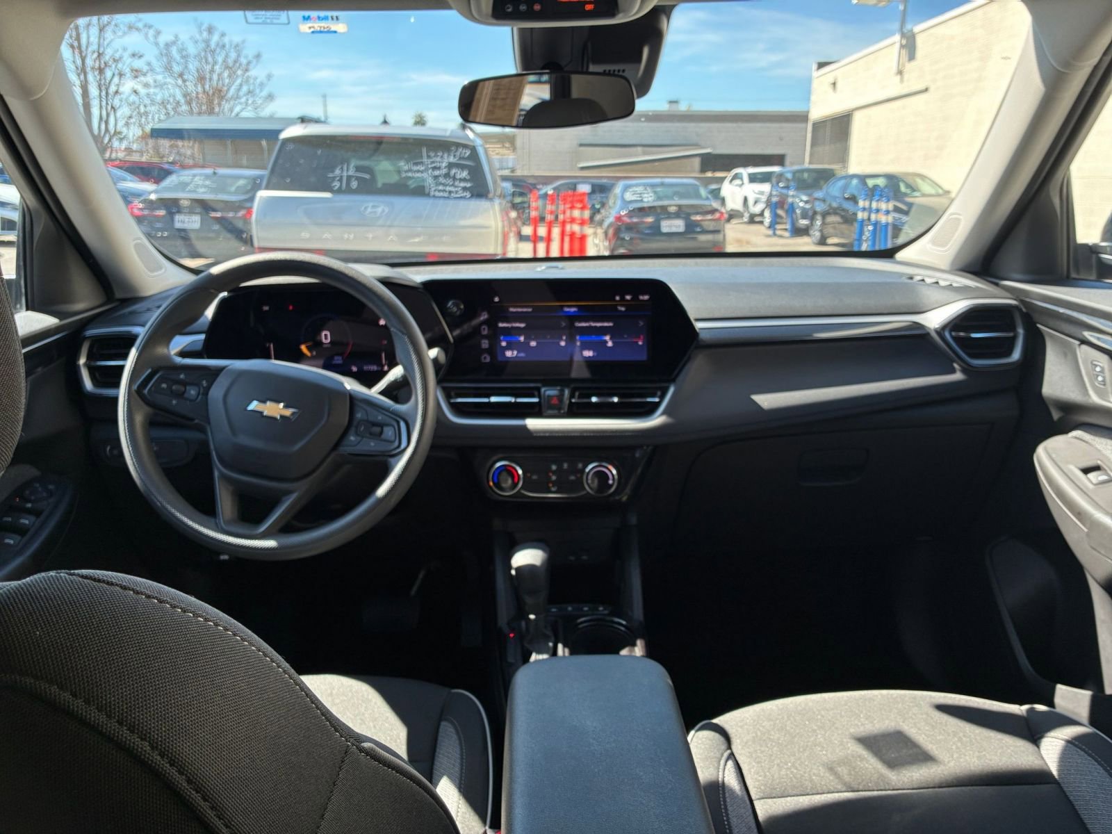 Thumbnail: 2025 Chevrolet TrailBlazer - 32