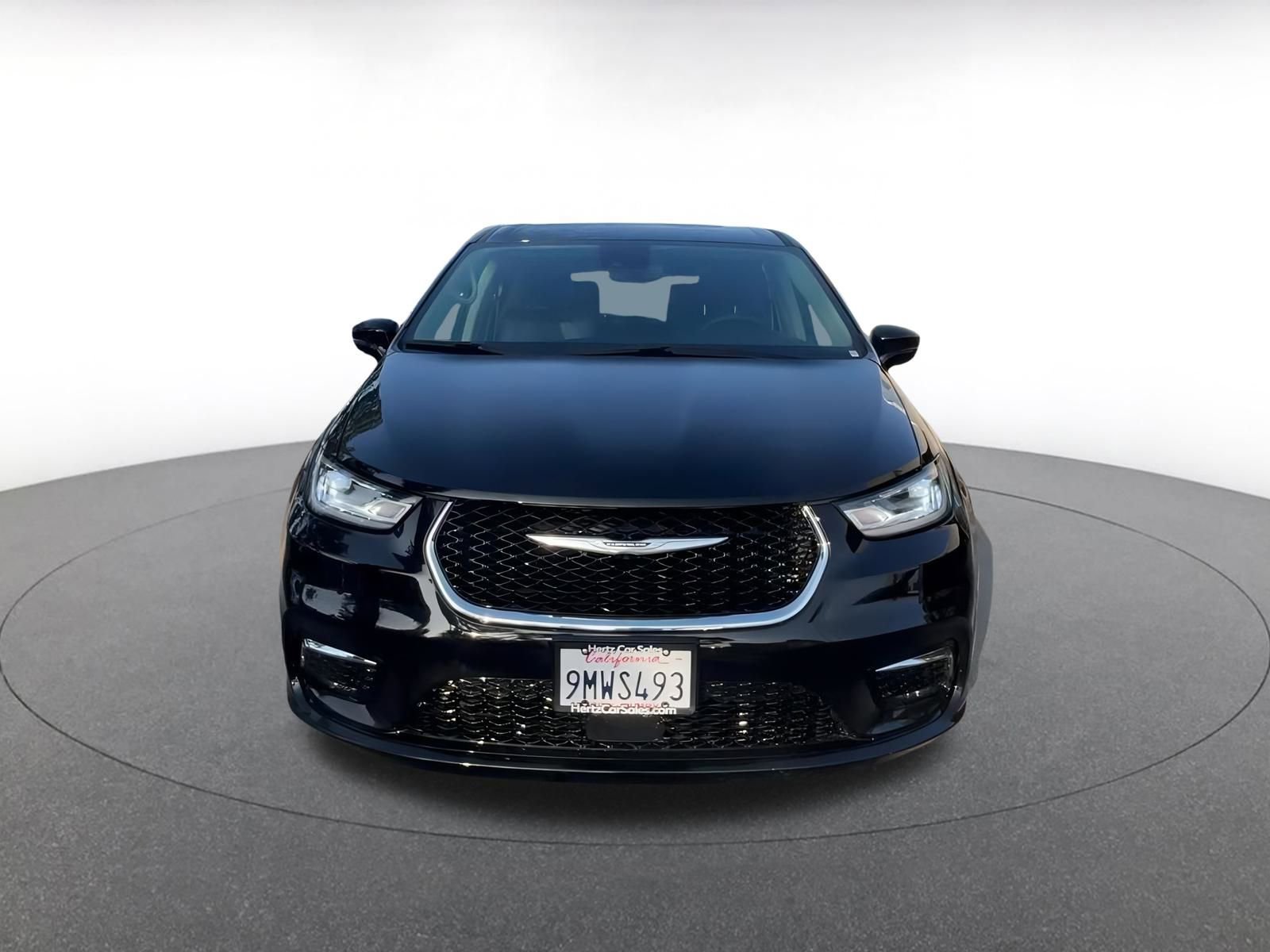 Thumbnail: 2024 Chrysler Pacifica - 4