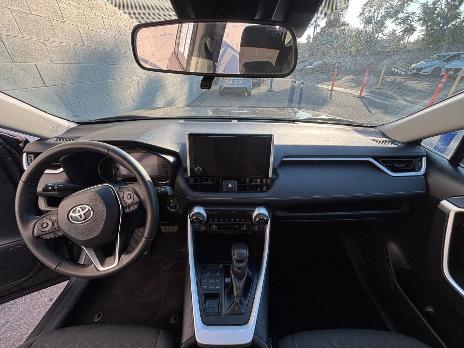 Thumbnail: 2024 Toyota RAV4 - 33