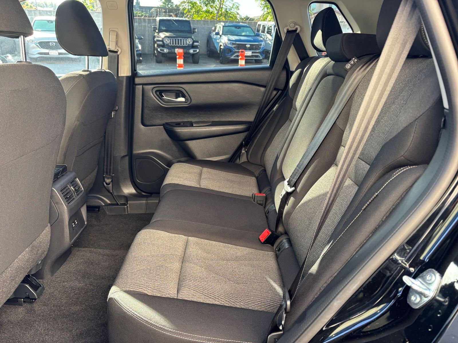 Thumbnail: 2025 Nissan Rogue - 25