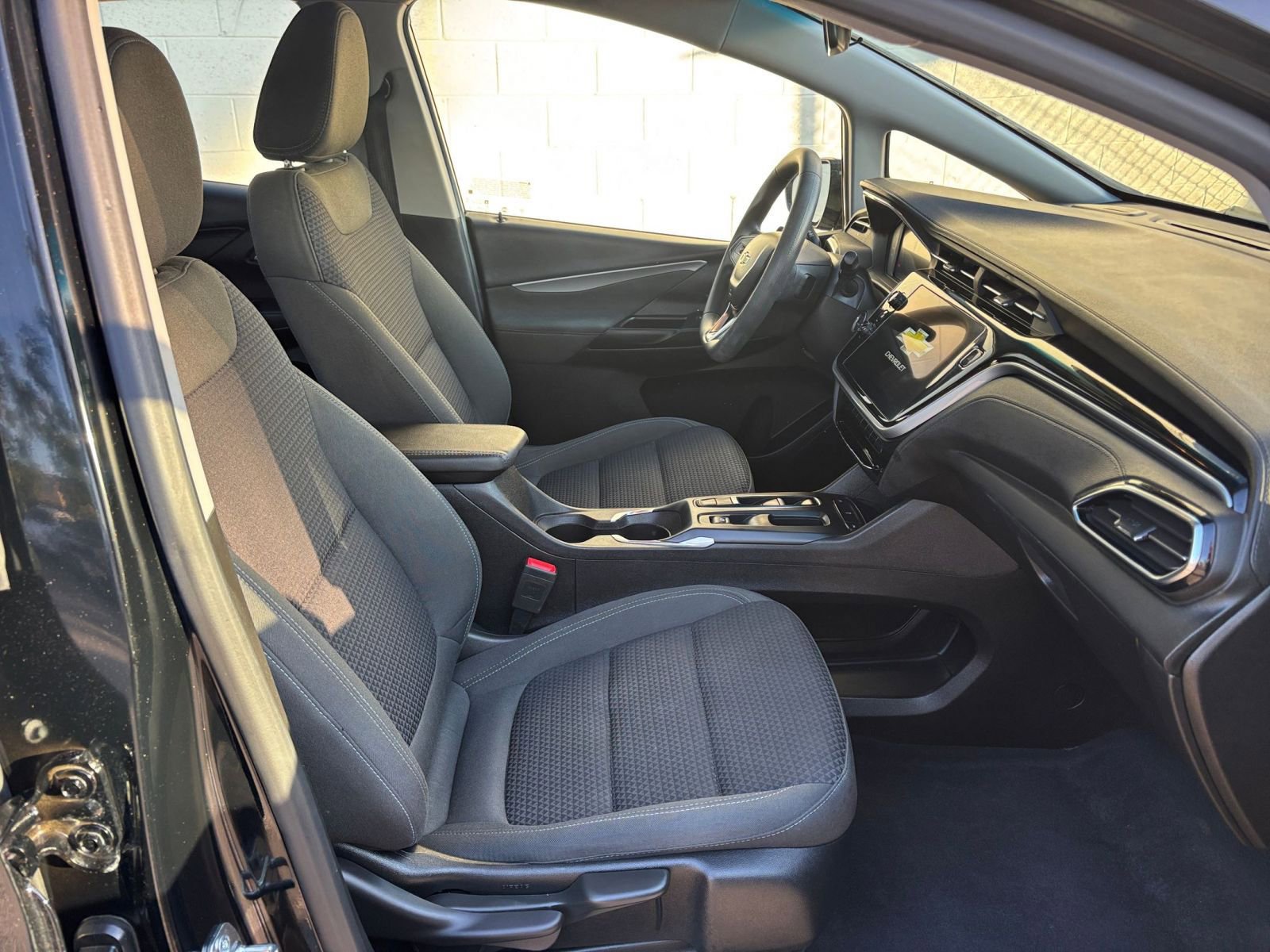 Thumbnail: 2023 Chevrolet Bolt EV - 31