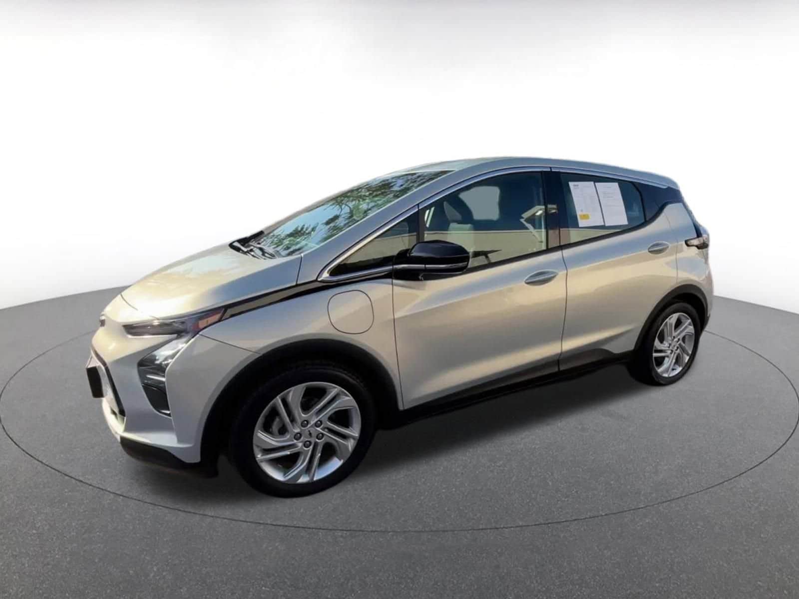 Thumbnail: 2023 Chevrolet Bolt EV - 8
