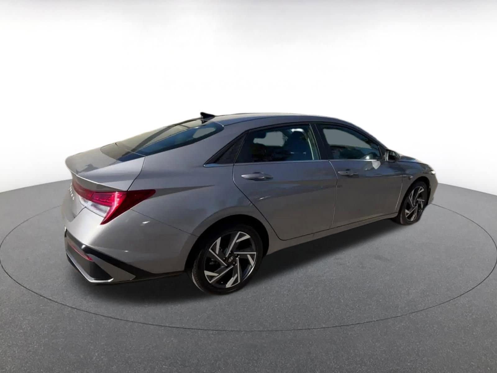 Thumbnail: 2025 Hyundai Elantra - 15