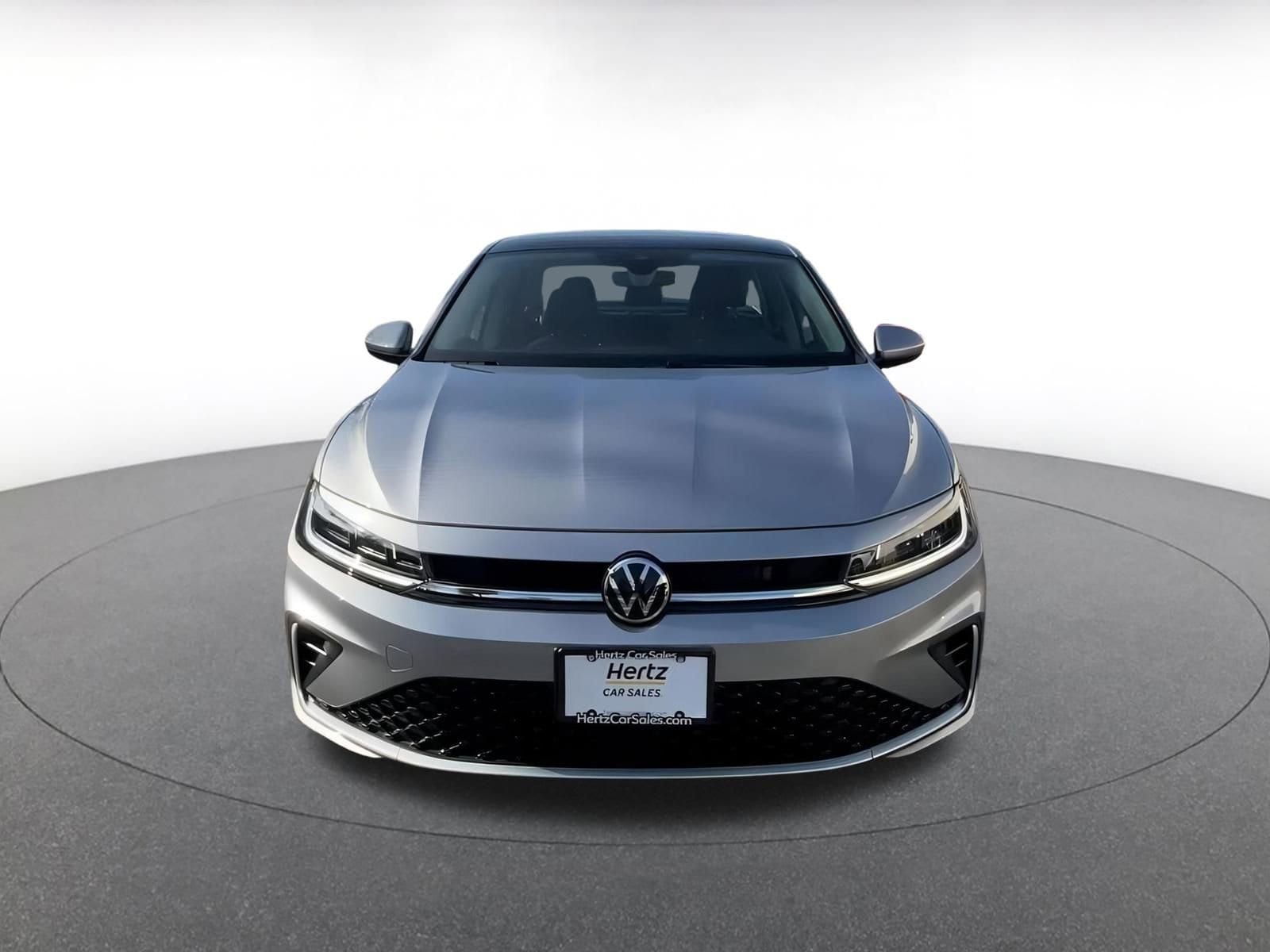 Thumbnail: 2025 Volkswagen Jetta - 4